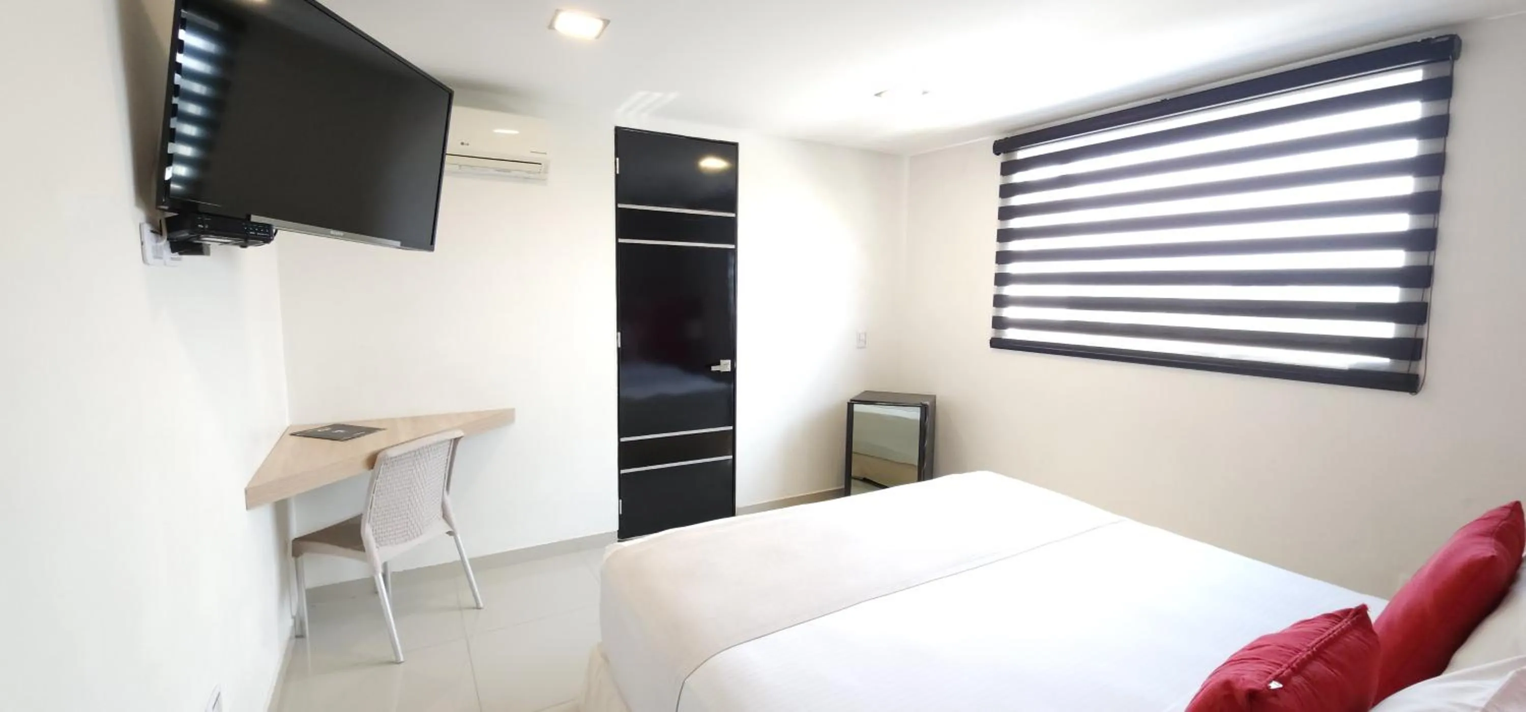 Bed in Hotel Blue 66