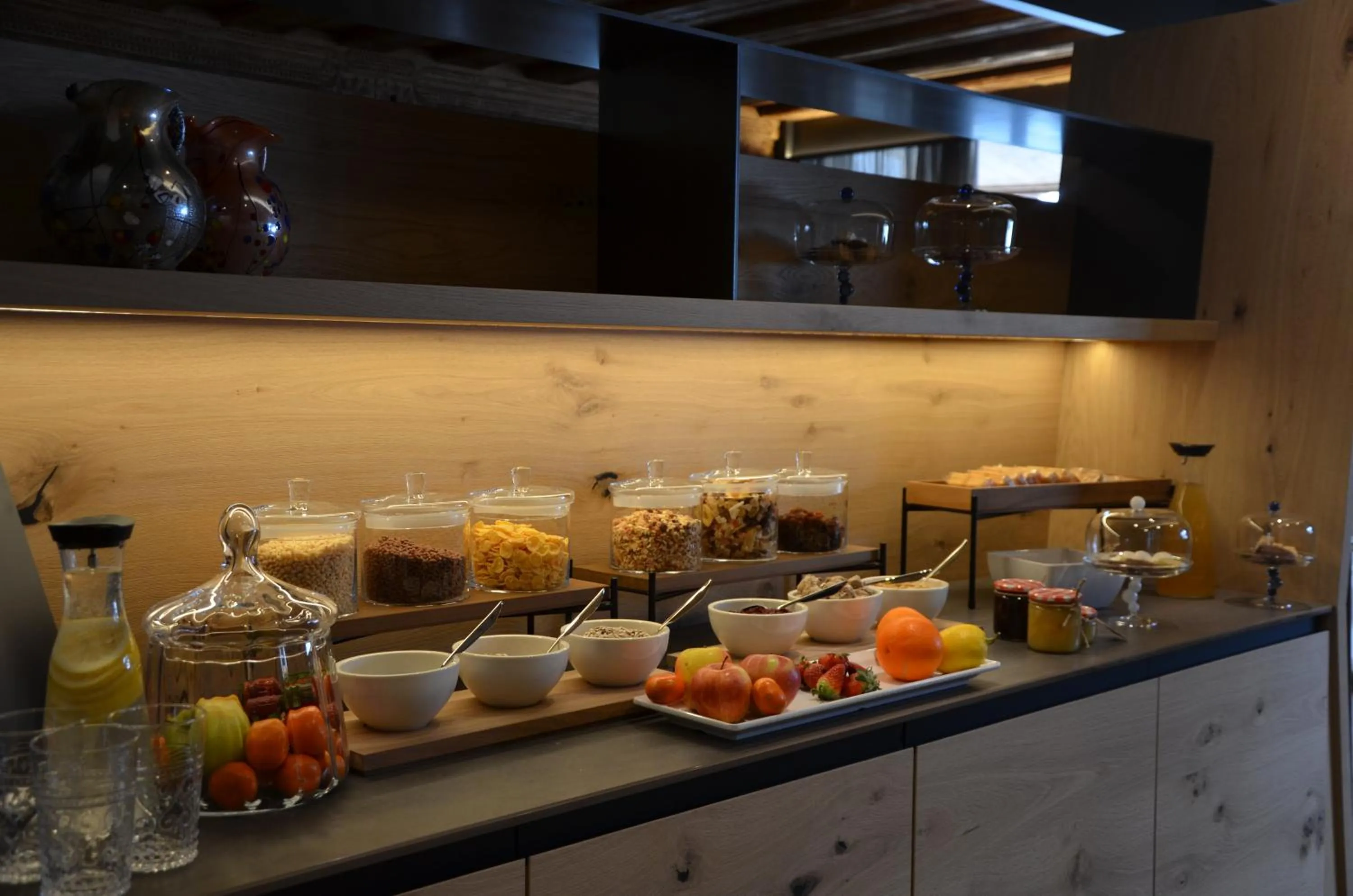 Food and drinks in Locanda degli Artisti Art Hotel