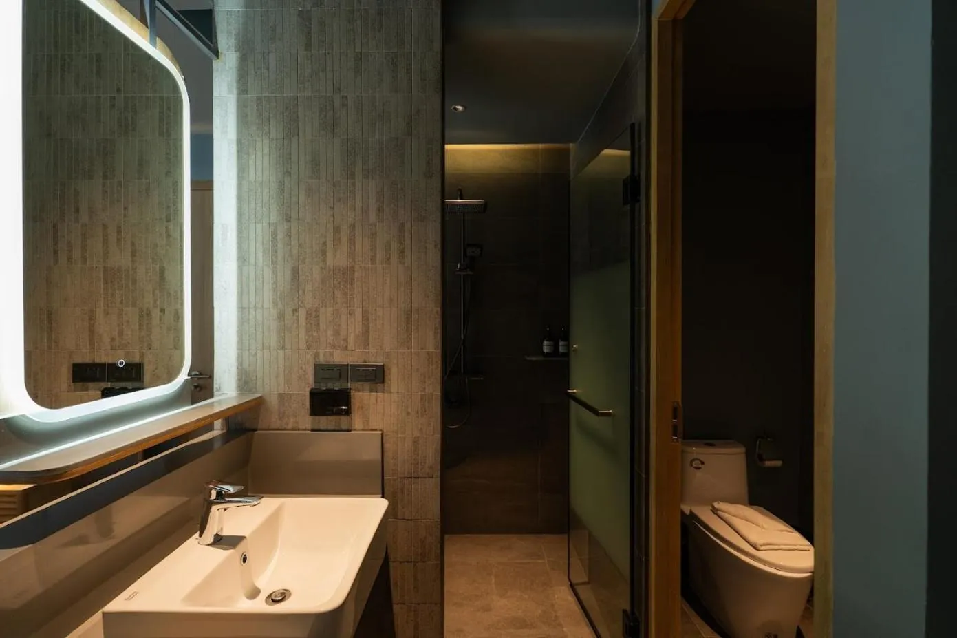 The Signature Hotel Airport