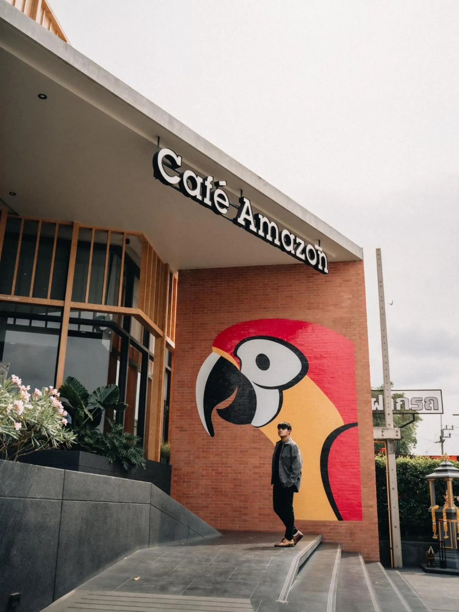 On-site shops in The Signature Hotel Airport