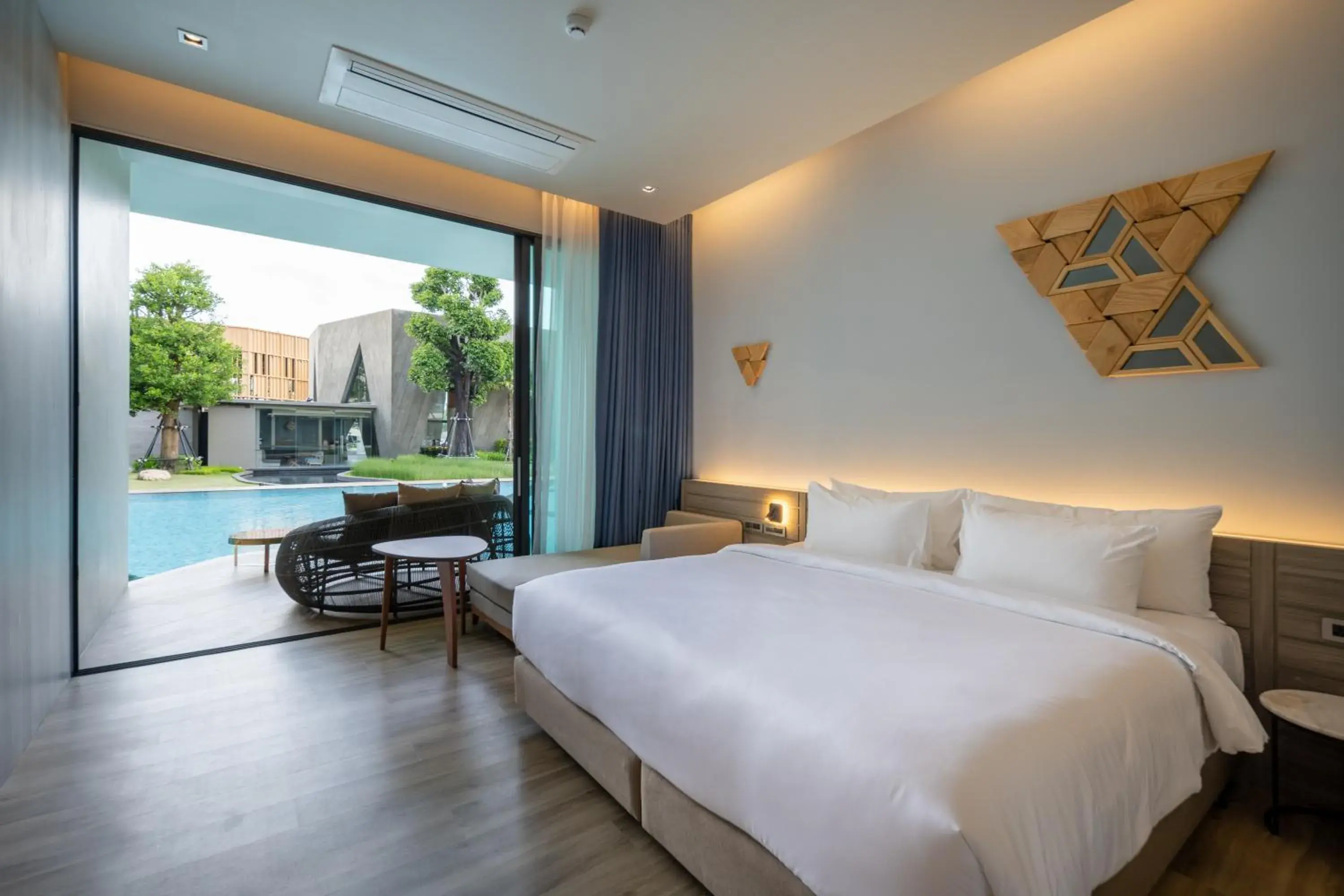 Pool Access in The Signature Hotel Airport Pool Access in The Signature Hotel Airport