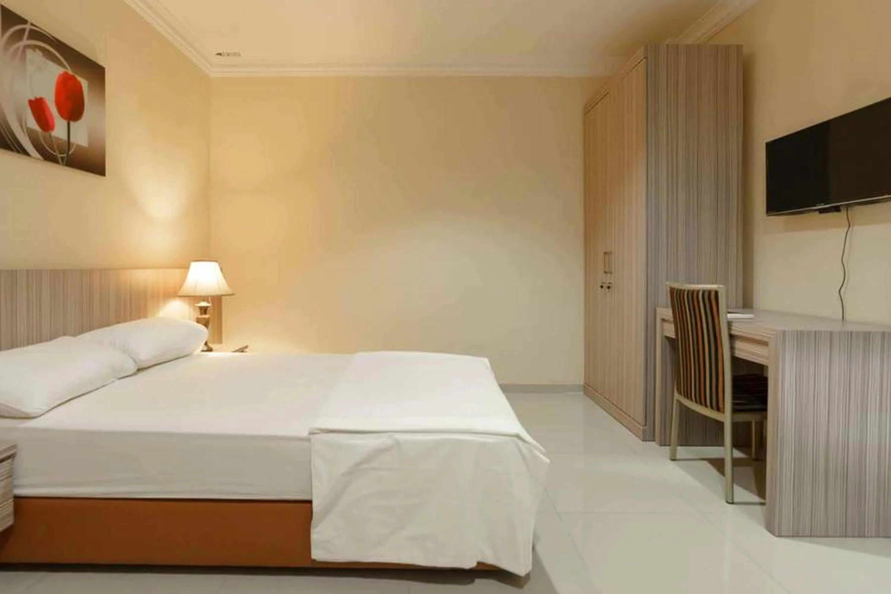 Queen Inn Batam RedPartner