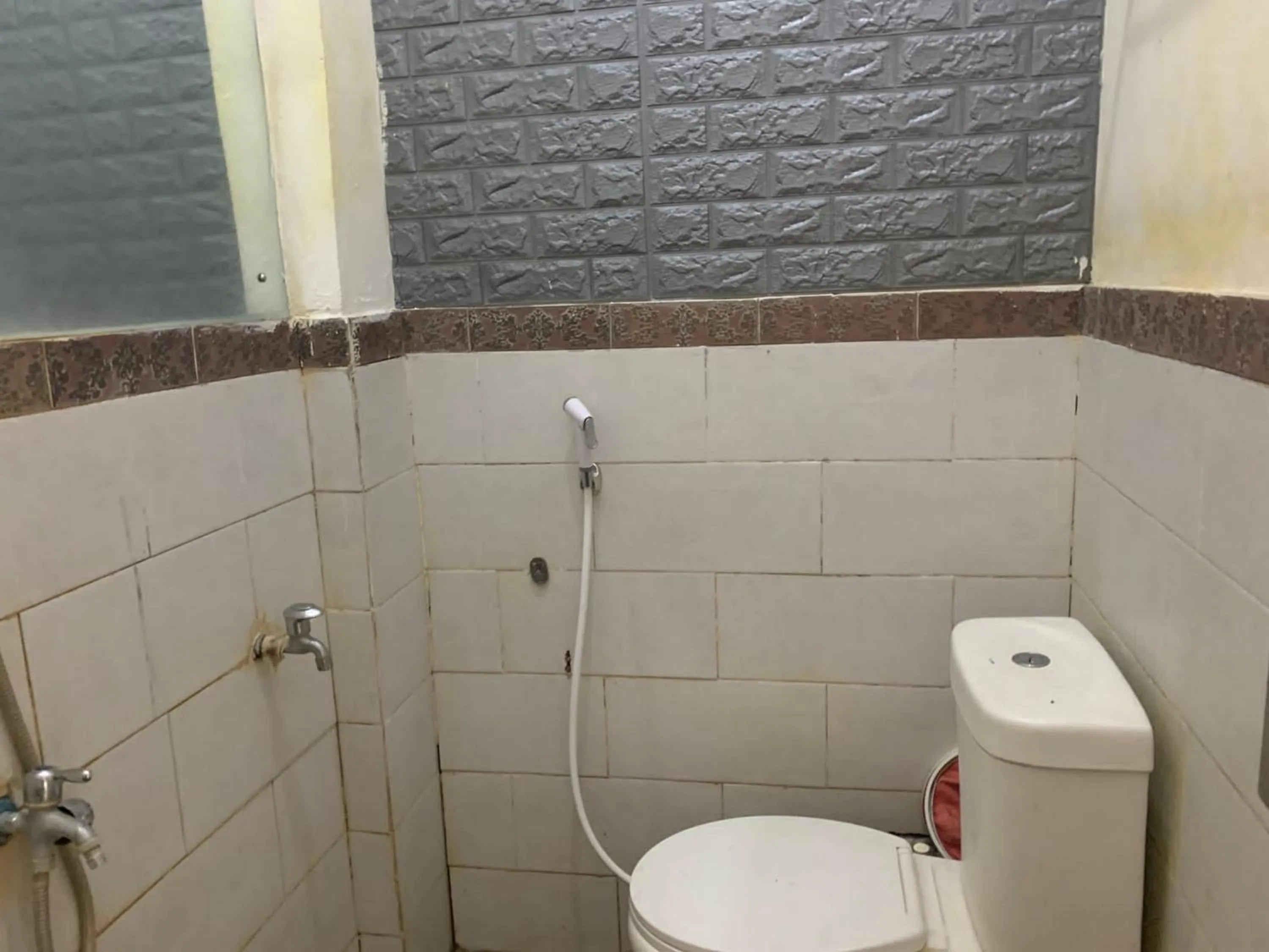 Bathroom in Oemah Ratu Hostel Syariah RedPartner