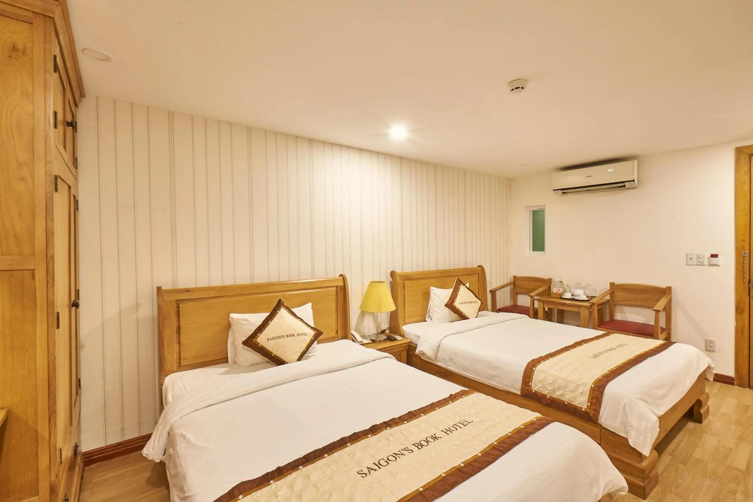 Bed in Sai Gon's Book Hotel - The Airport Front