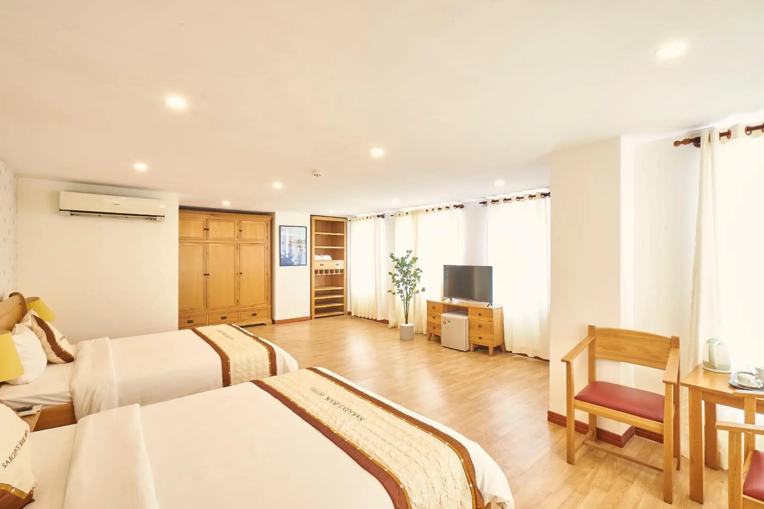 Family Suite in Sai Gon's Book Hotel - The Airport Front Family Suite in Sai Gon's Book Hotel - The Airport Front