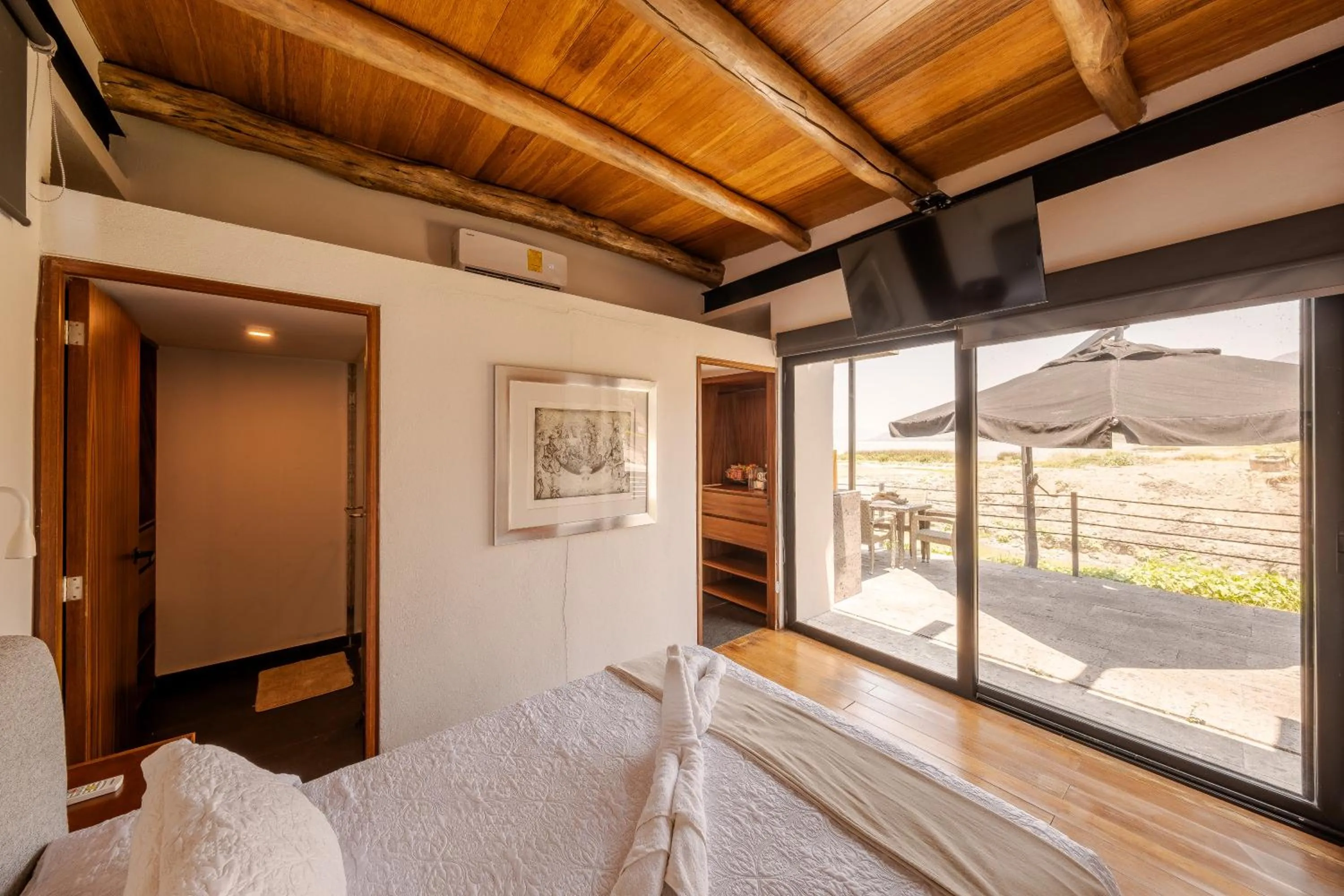 Bed in Nimue Marina Residence