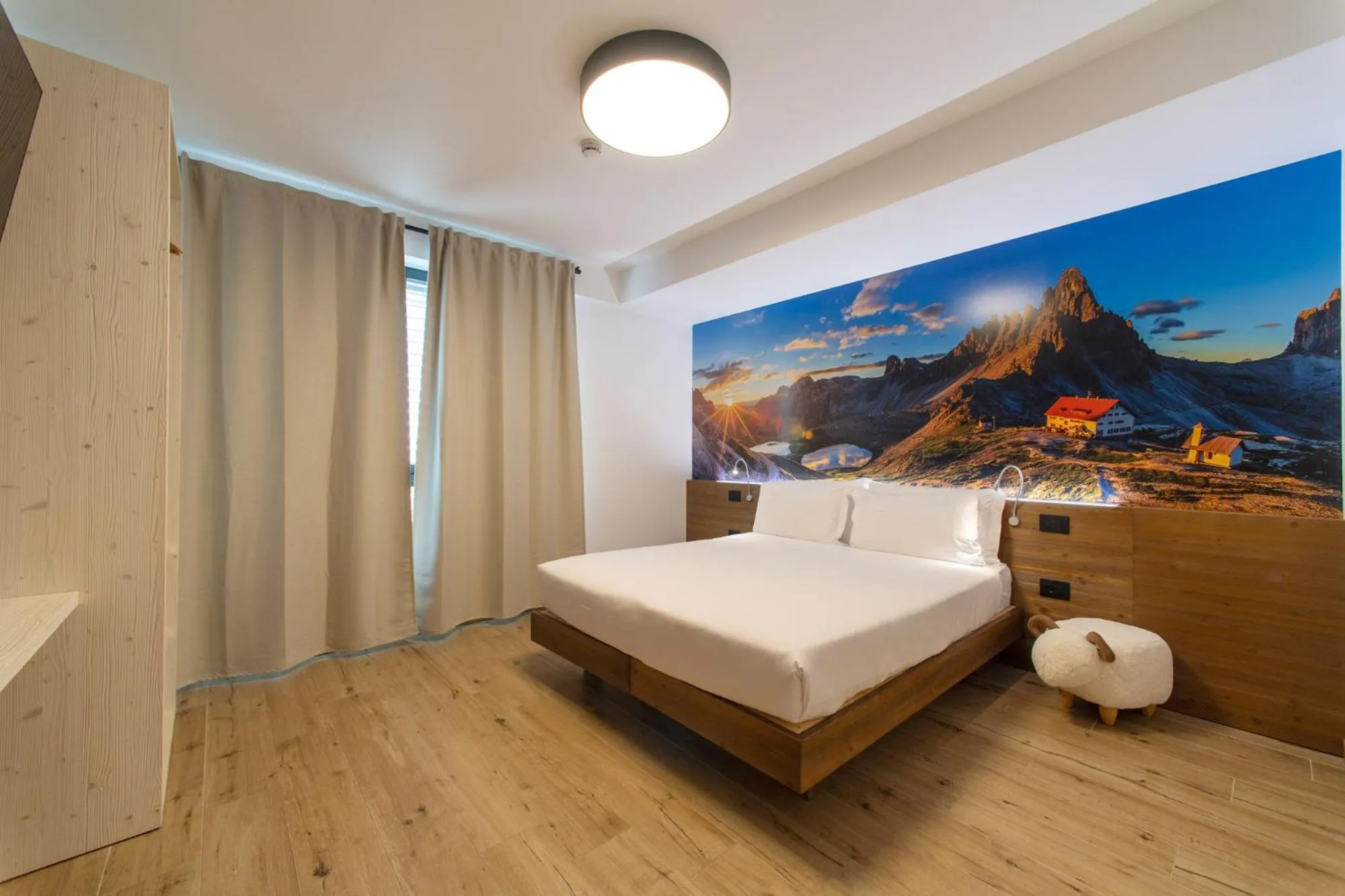 Bed in YUGOGO PELLICO 8 Trento Centro