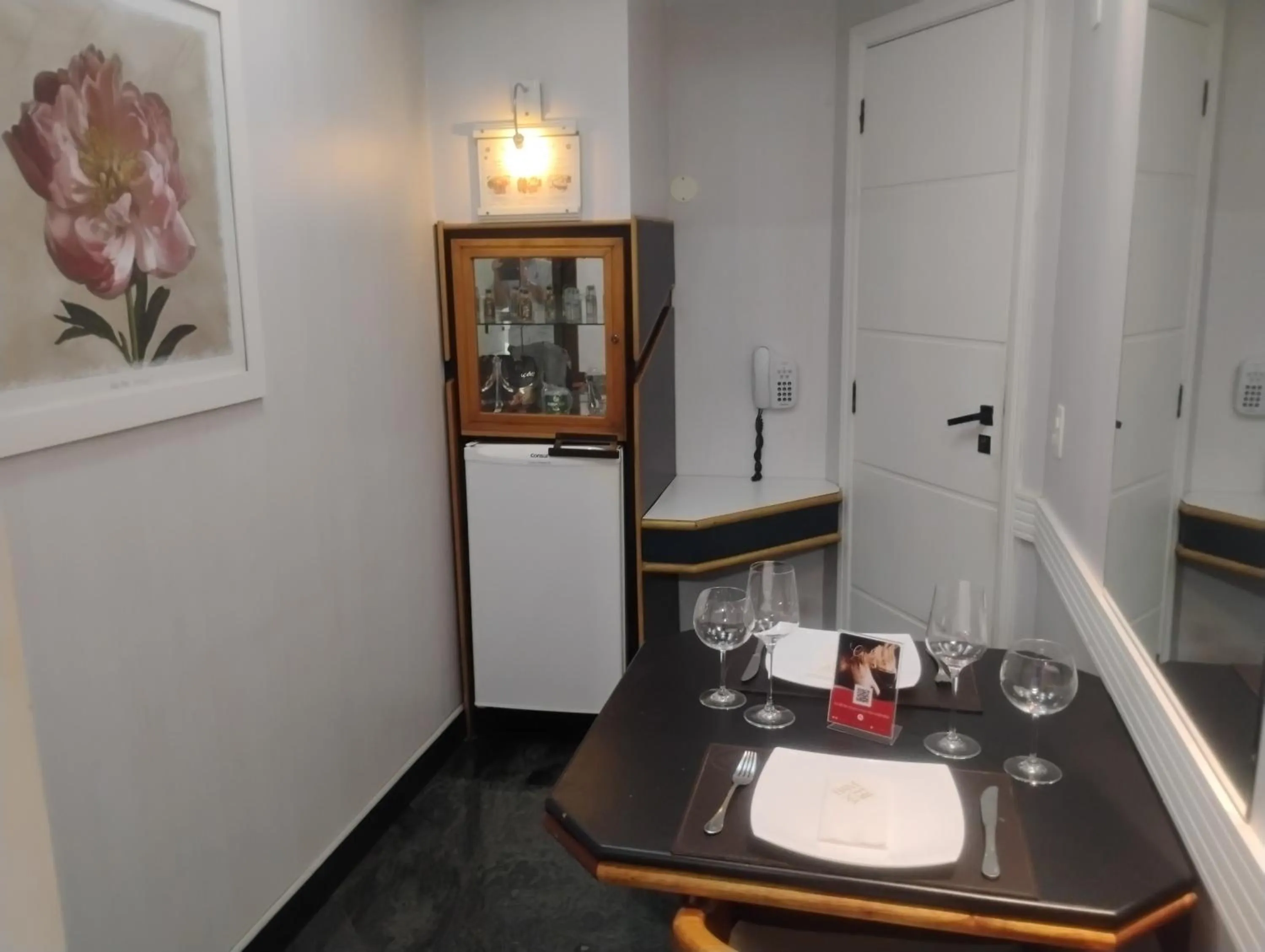 BAMBINA HOTEL -Adultos Somente