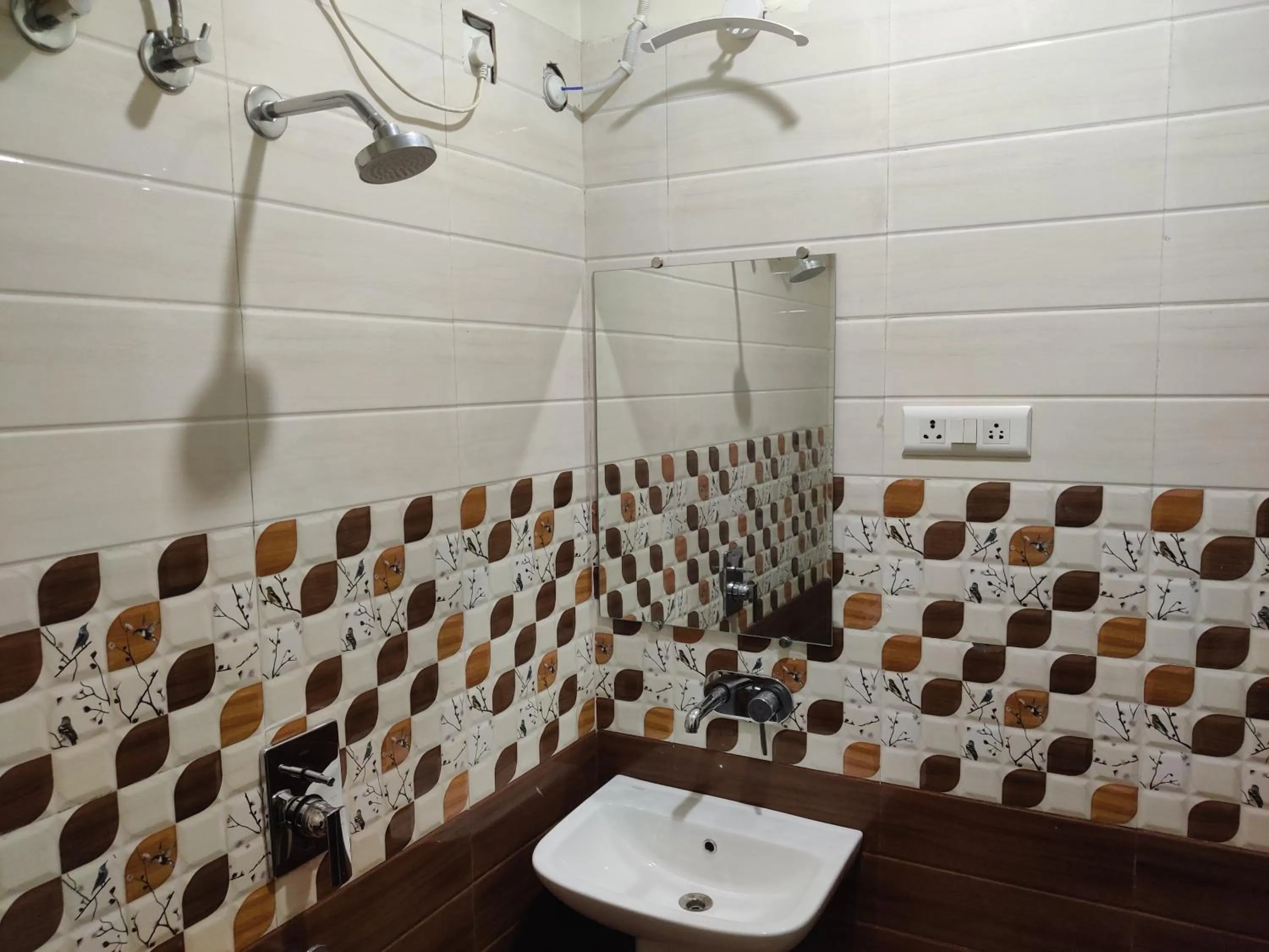 Bathroom in Trippme Rishikesh - Boutique Hostel, Tapovan