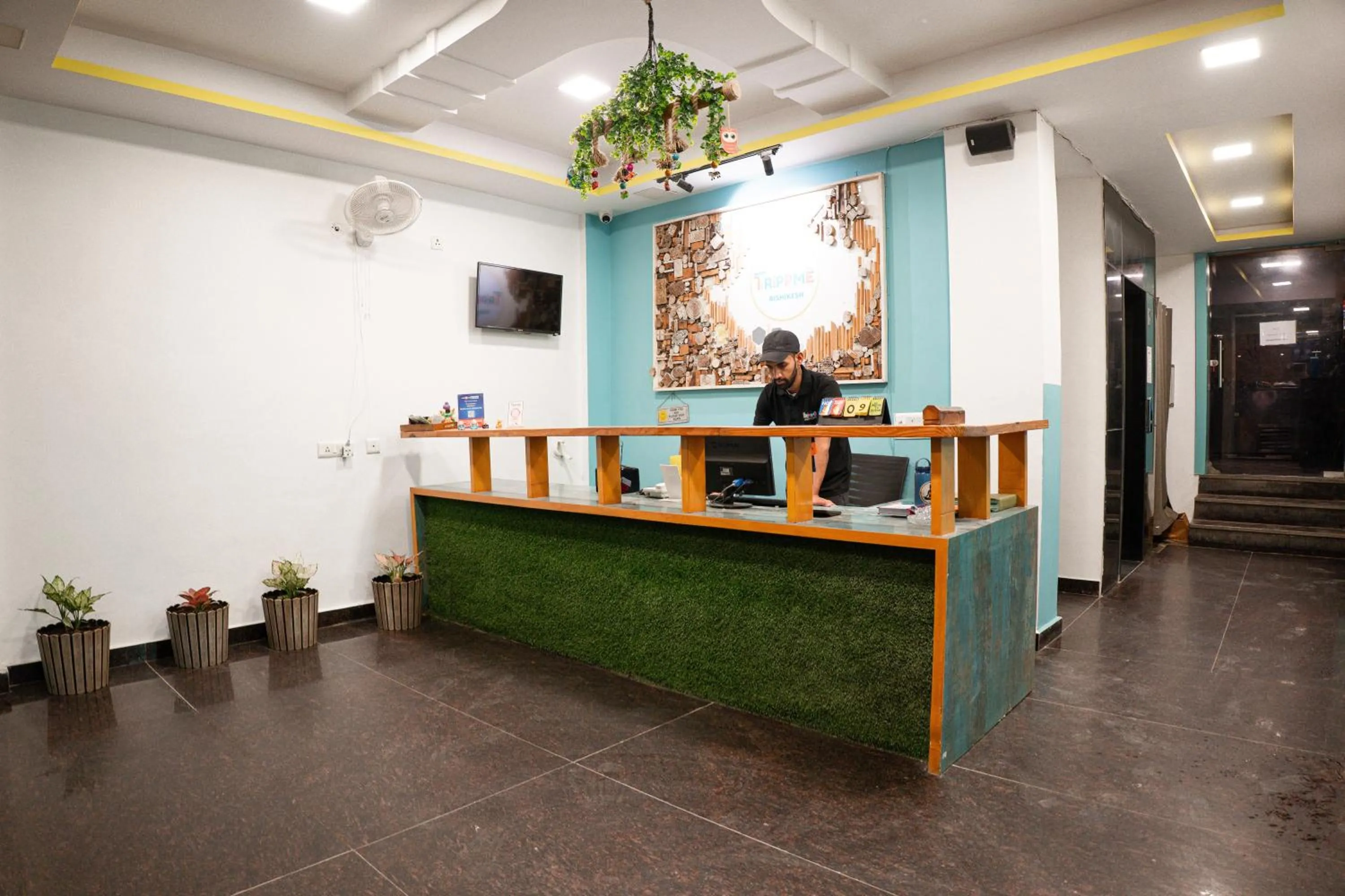Lobby or reception in Trippme Rishikesh - Boutique Hostel, Tapovan
