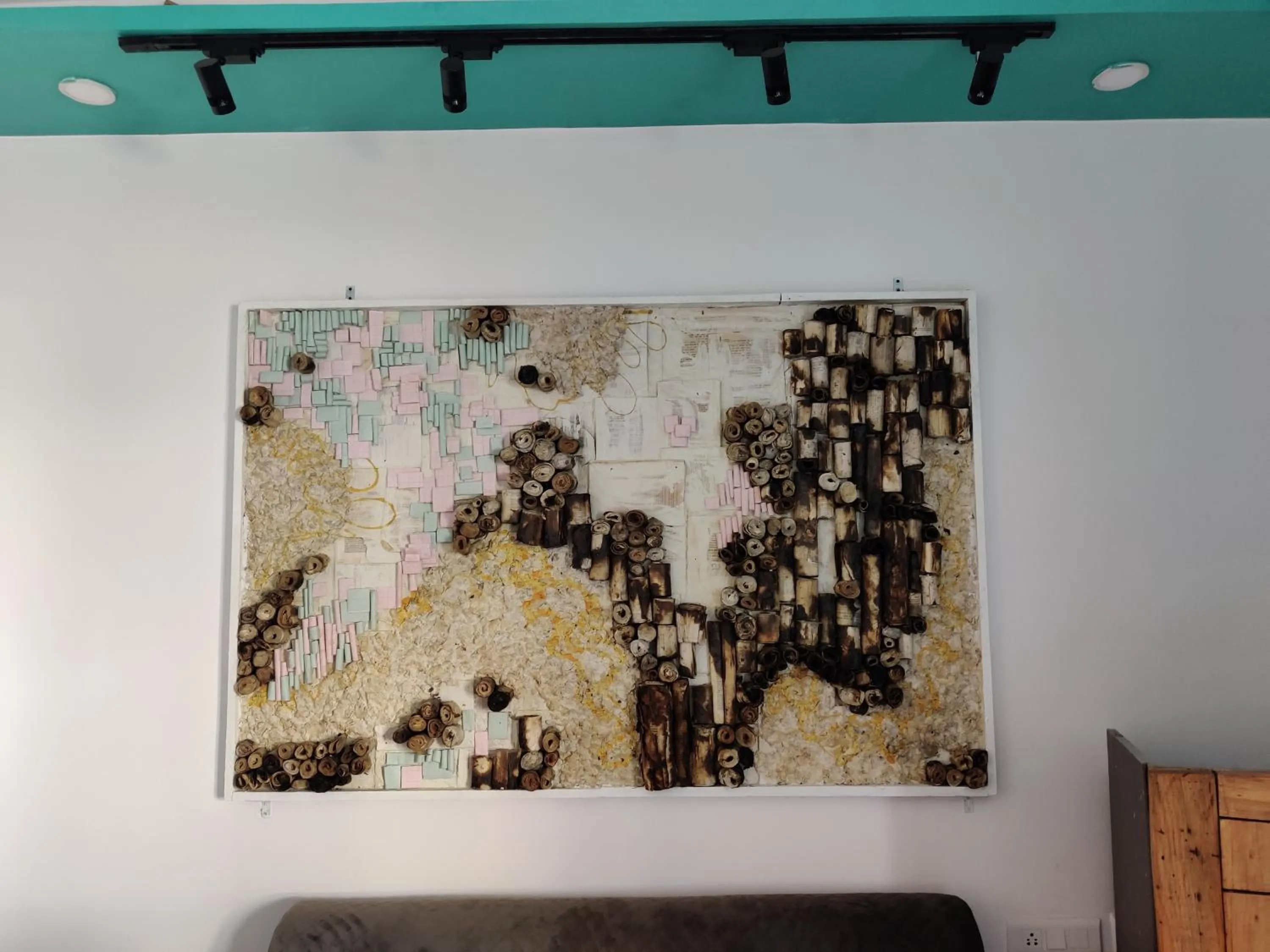 Decorative detail in Trippme Rishikesh - Boutique Hostel, Tapovan