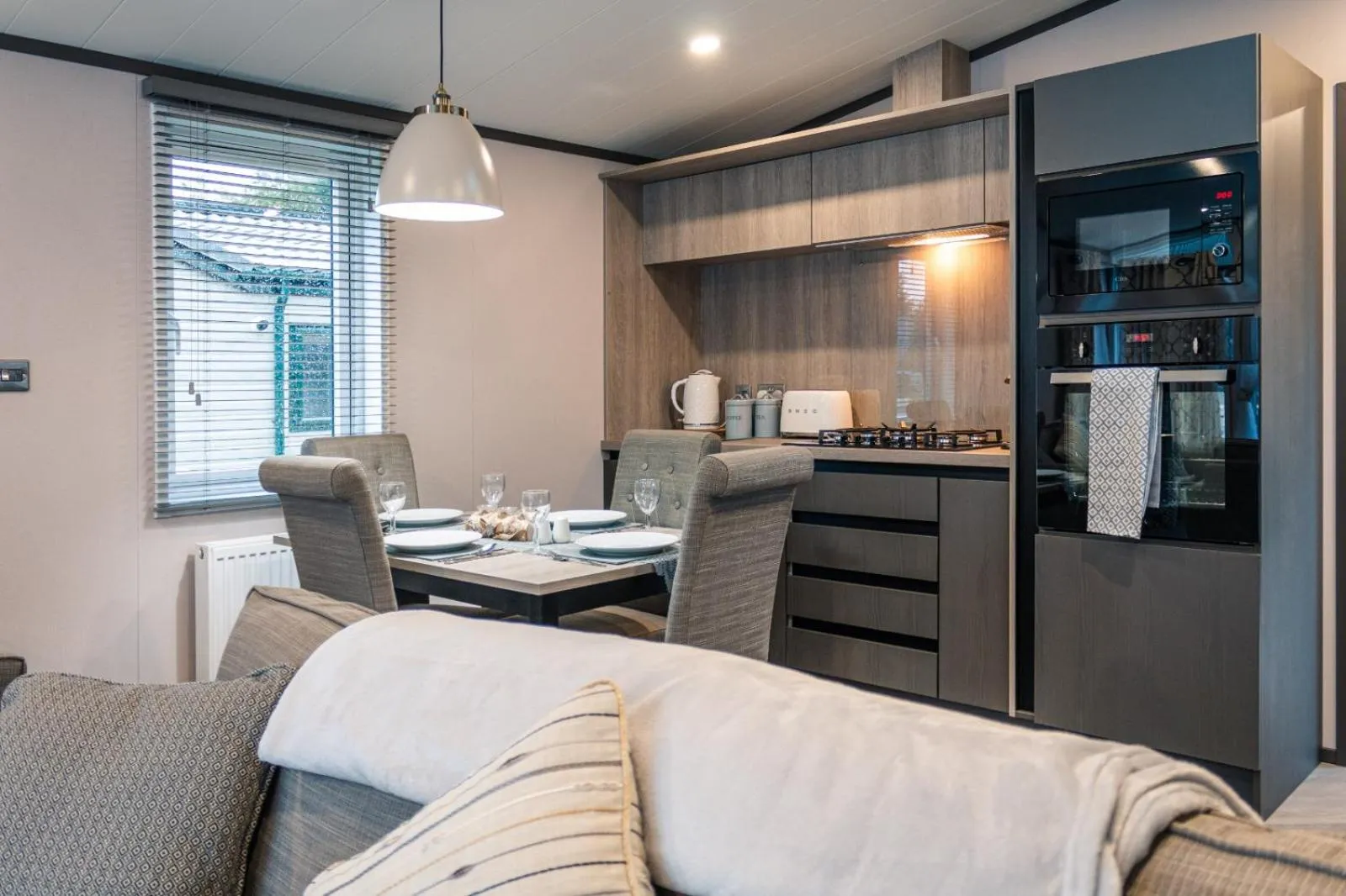 Kitchen or kitchenette in JJs Lodge Lakewood