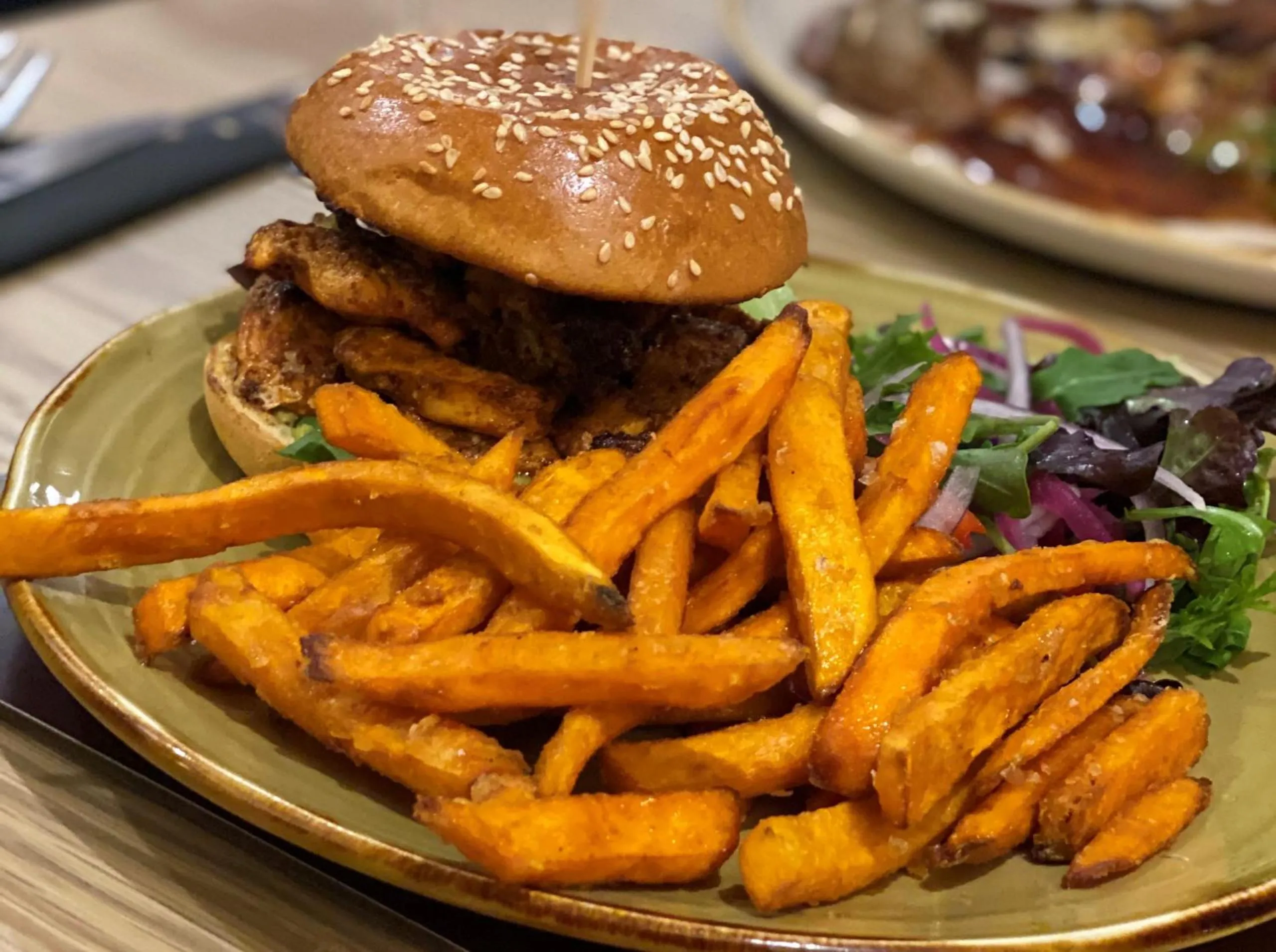 Restaurant/places to eat in JJs Lodge Lakewood