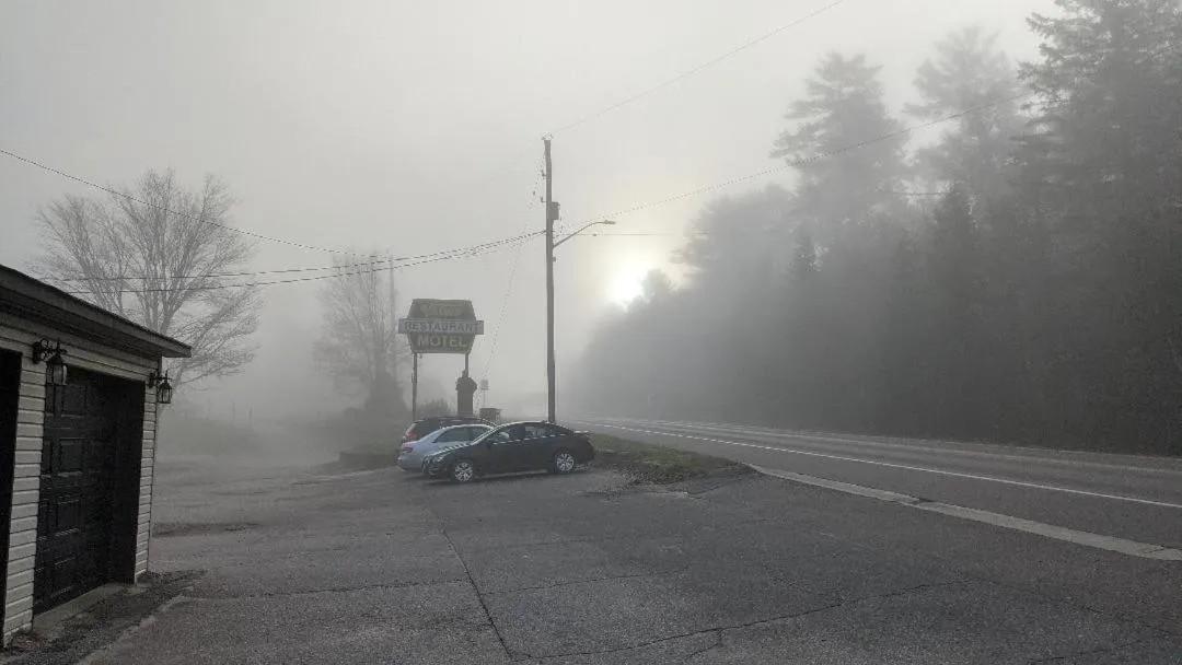 Valois Motel & Restaurant