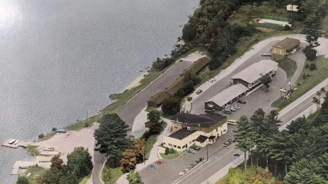 Property building in Valois Motel & Restaurant