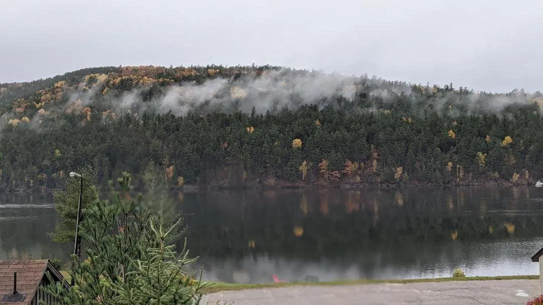 Property building in Valois Motel & Restaurant
