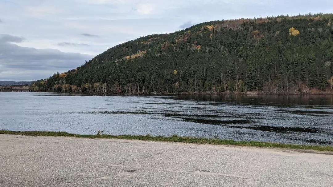 Property building in Valois Motel & Restaurant