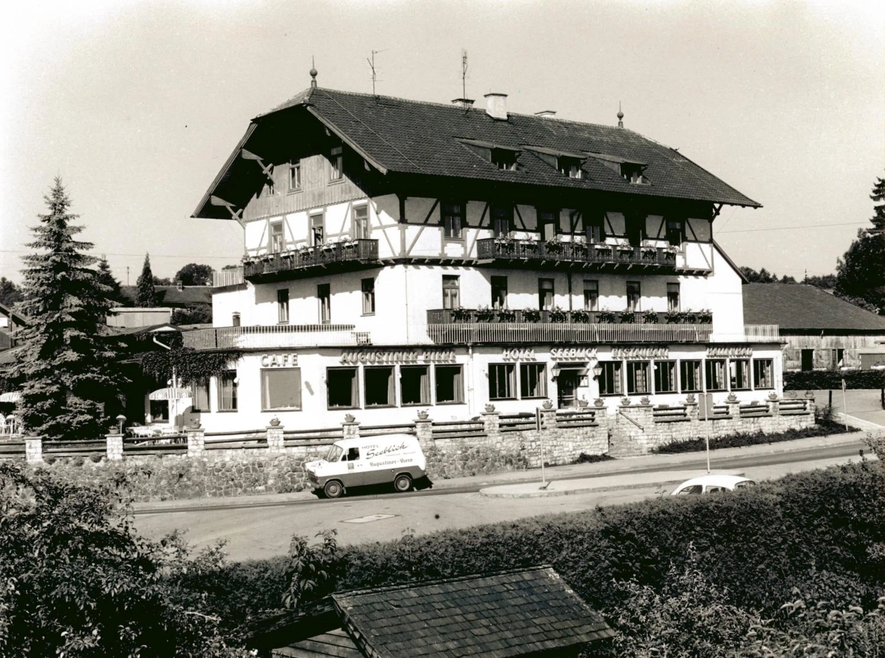 Property building in Hotel Seeblick