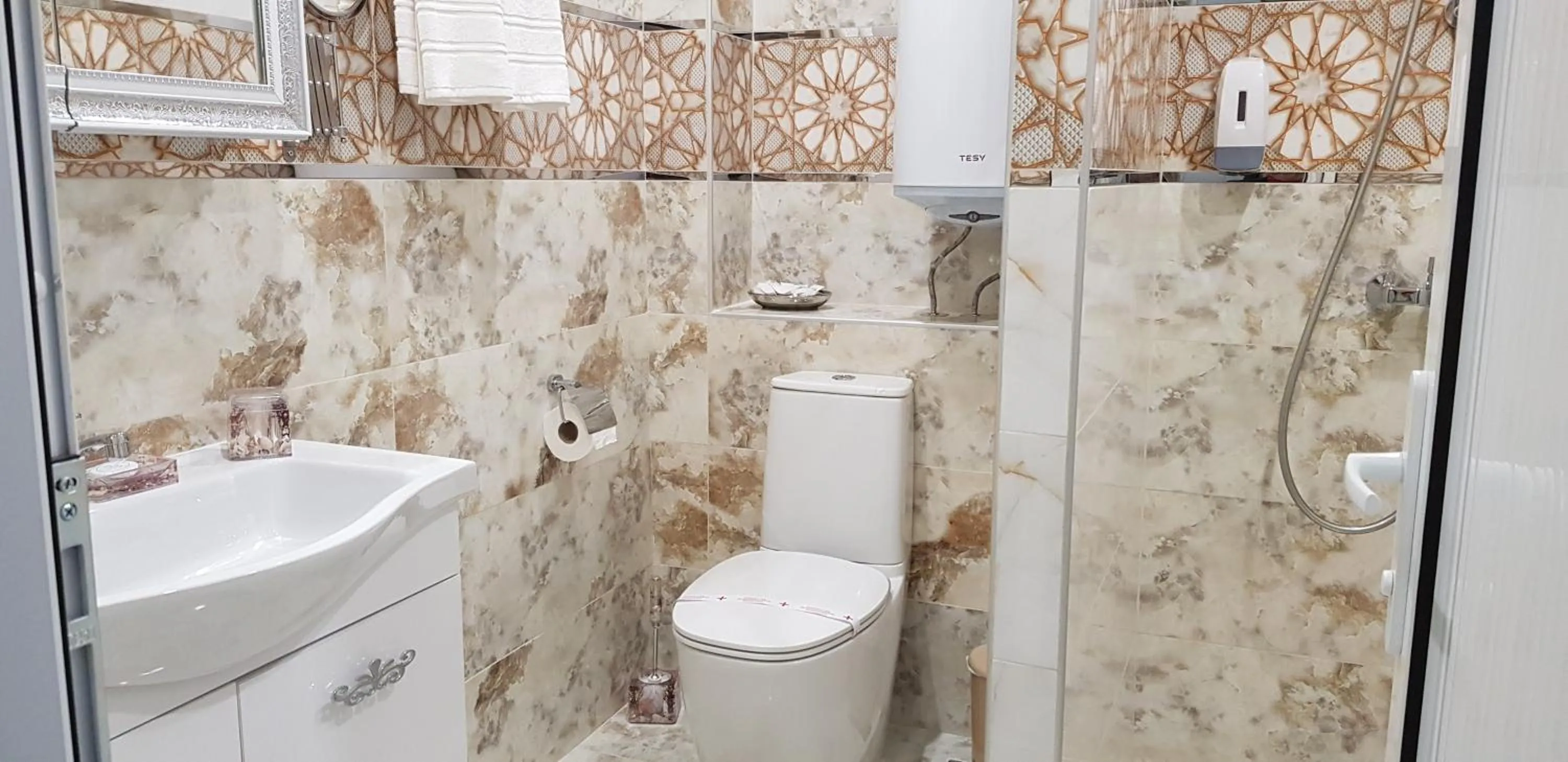 Bathroom in Aparthotel Olympus Plaza - SPA & Indoor Pool