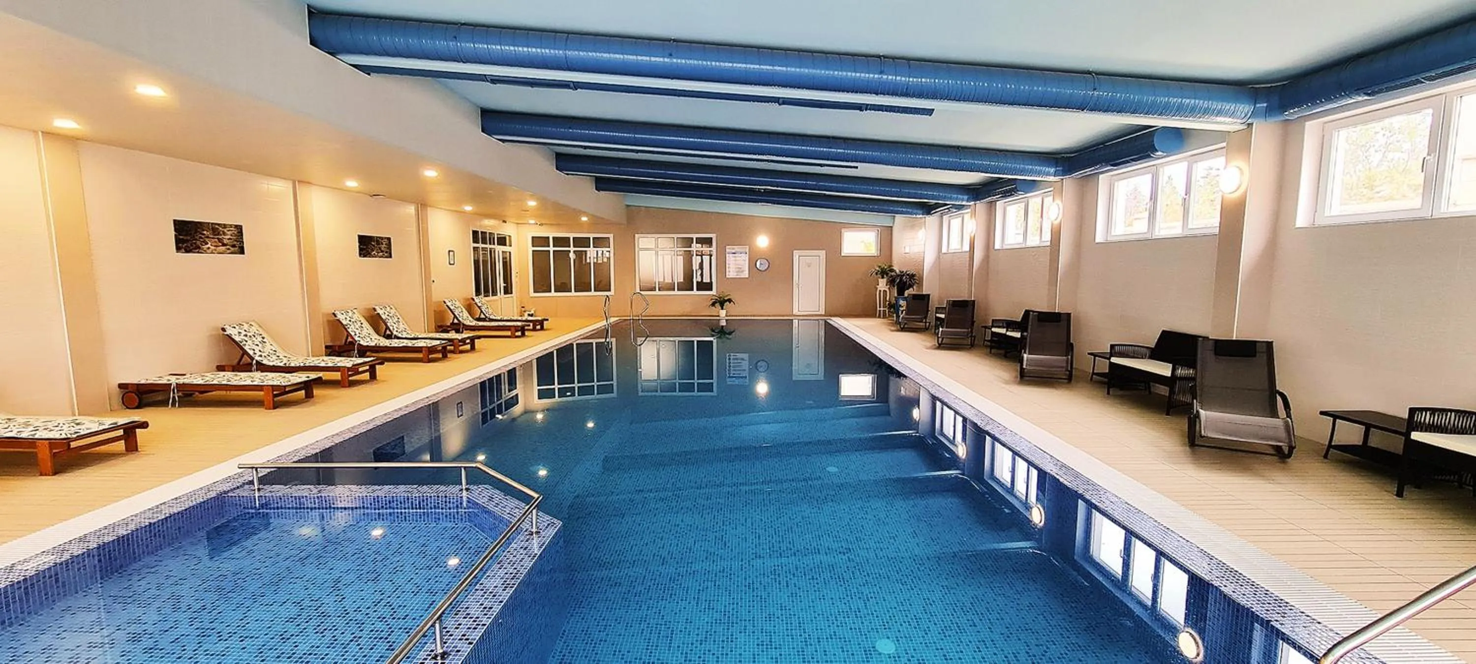 Aparthotel Olympus Plaza - SPA & Indoor Pool