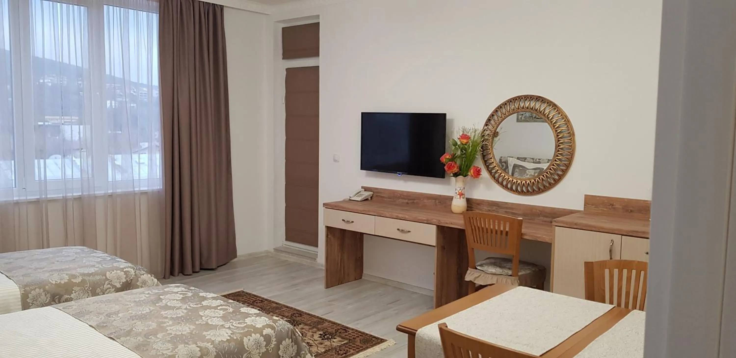 Communal lounge/ TV room, Bed in Aparthotel Olympus Plaza - SPA & Indoor Pool