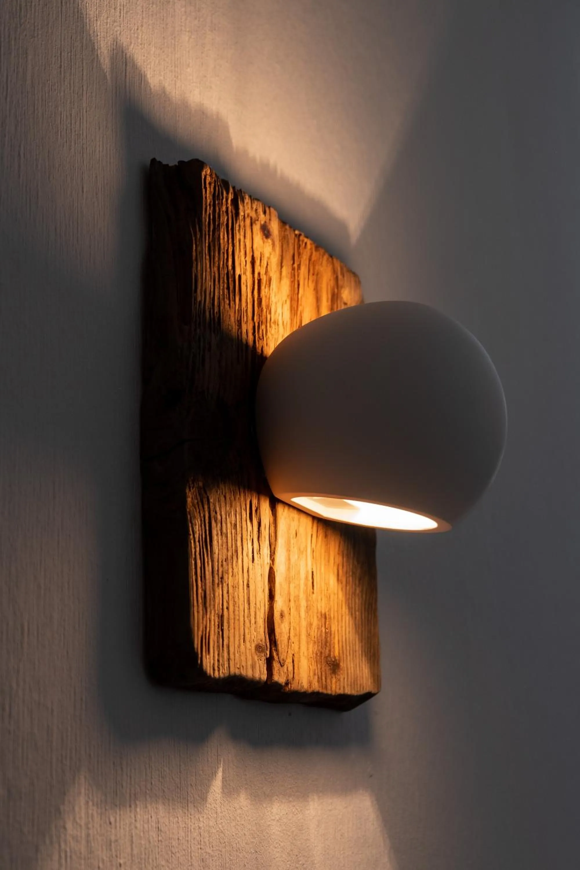 Decorative detail in Hotel Schomacker