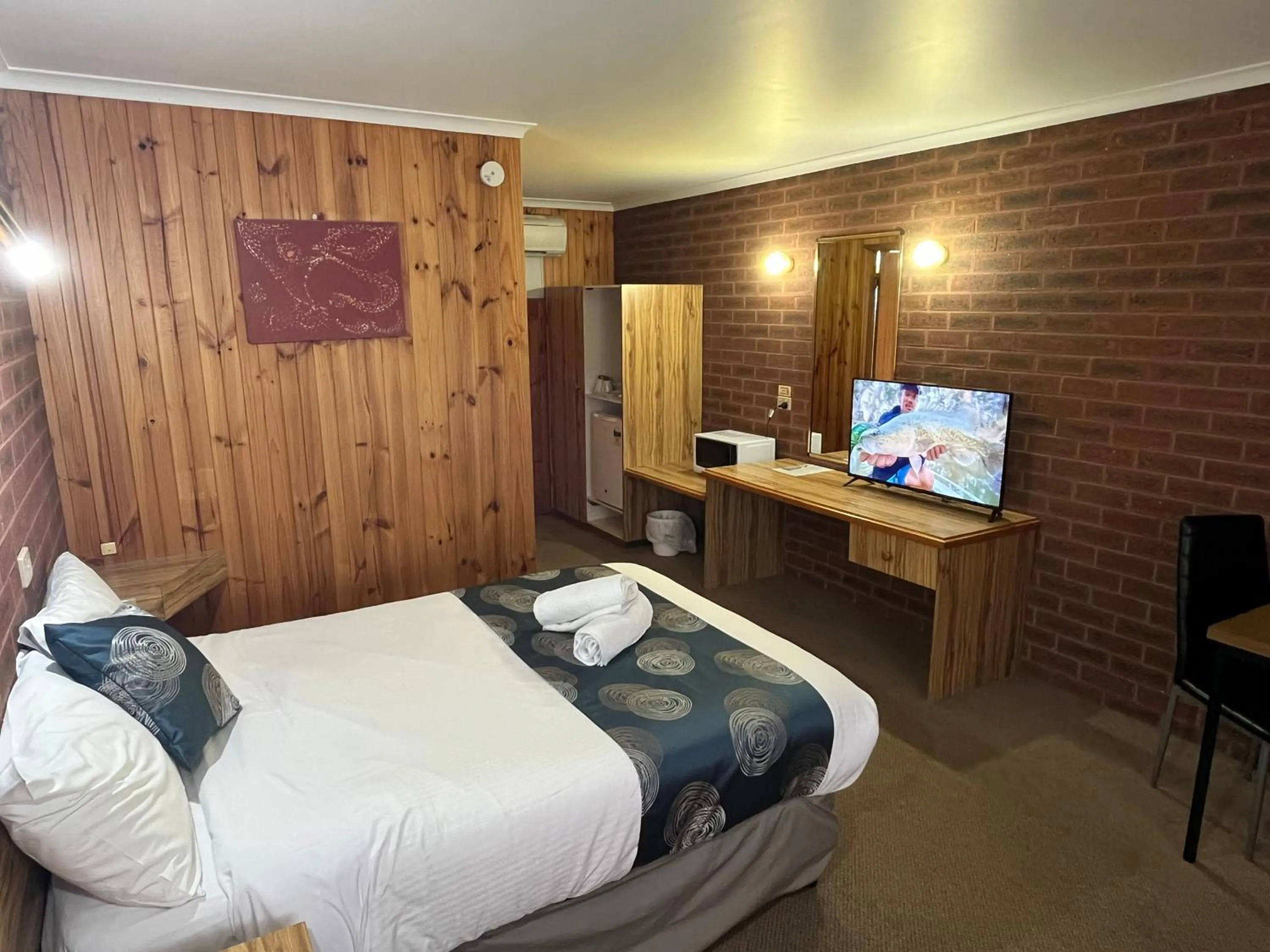 Bed in Barham Riverland Motel