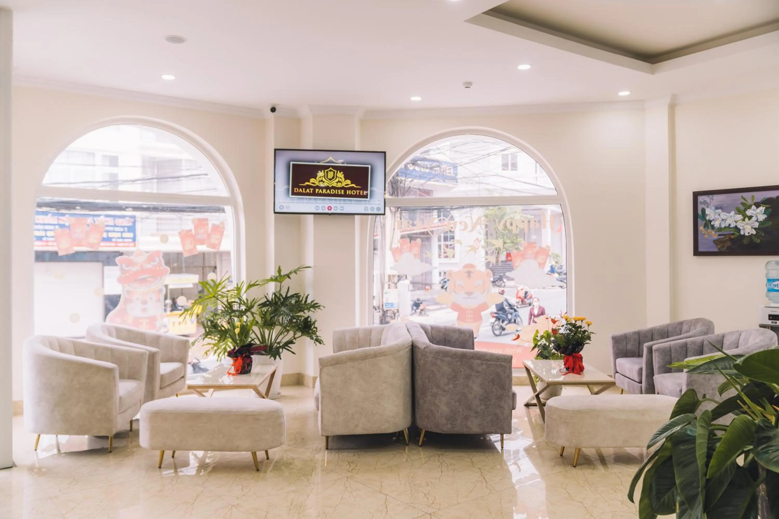 Seating area in Dalat Paradise Hotel