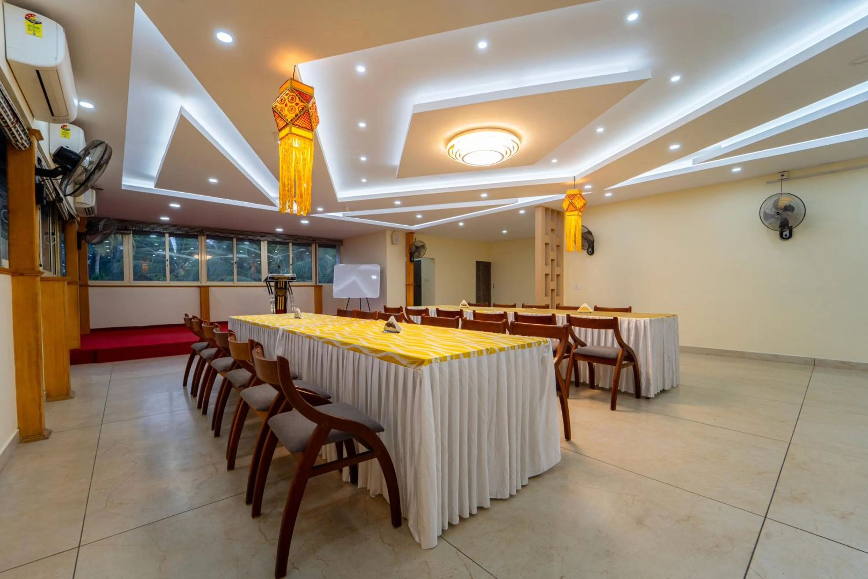 Banquet/Function facilities in Treebo Sree Varshavilas Regency, 2 Mins From Guruvayoor Temple