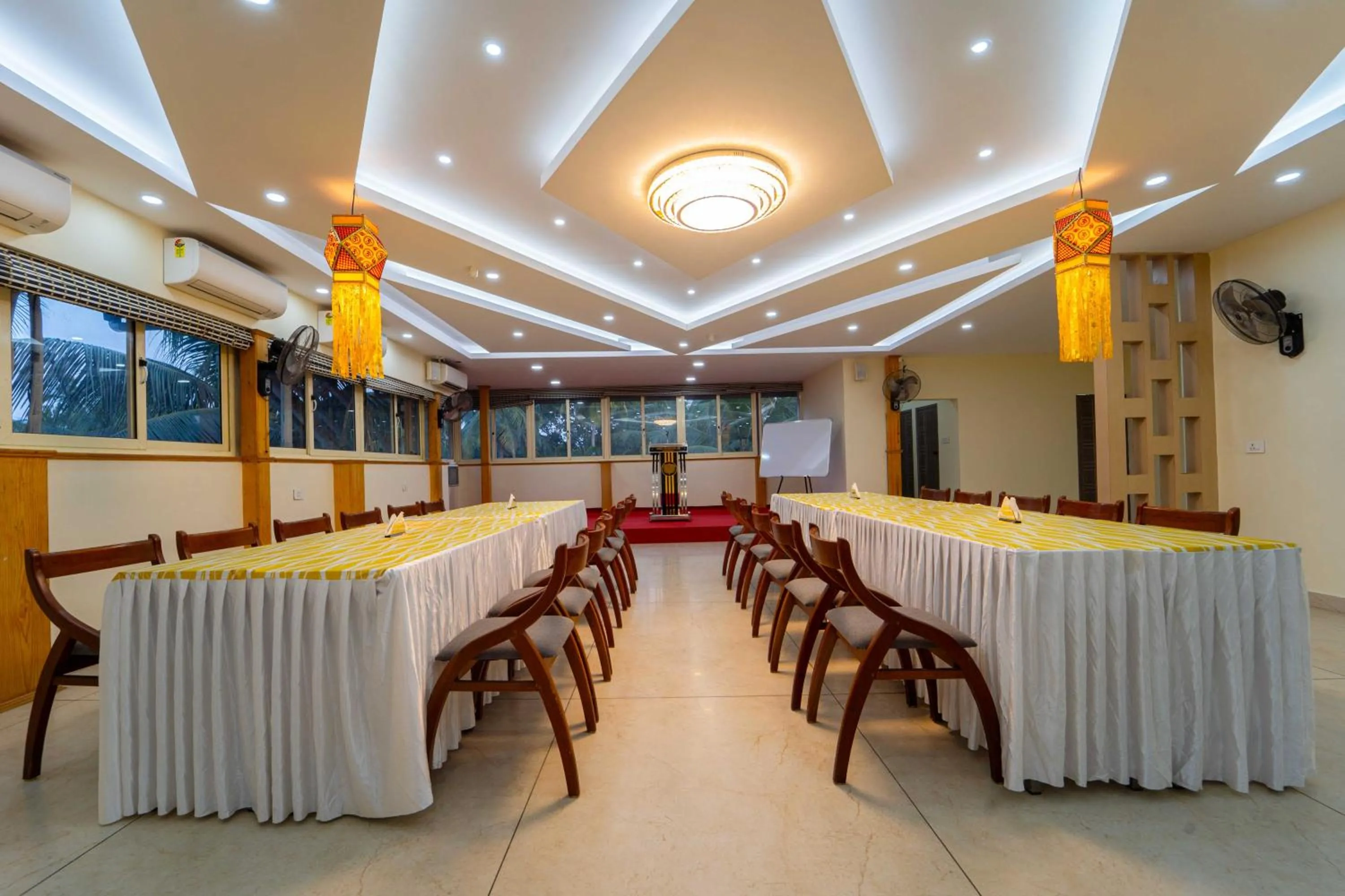 Banquet/Function facilities in Treebo Sree Varshavilas Regency, 2 Mins From Guruvayoor Temple