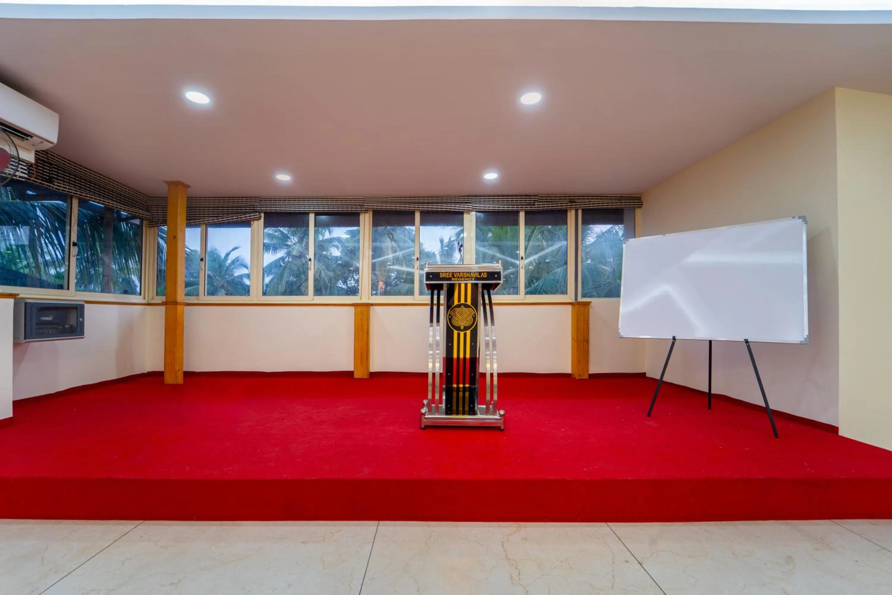 Banquet/Function facilities in Treebo Sree Varshavilas Regency, 2 Mins From Guruvayoor Temple