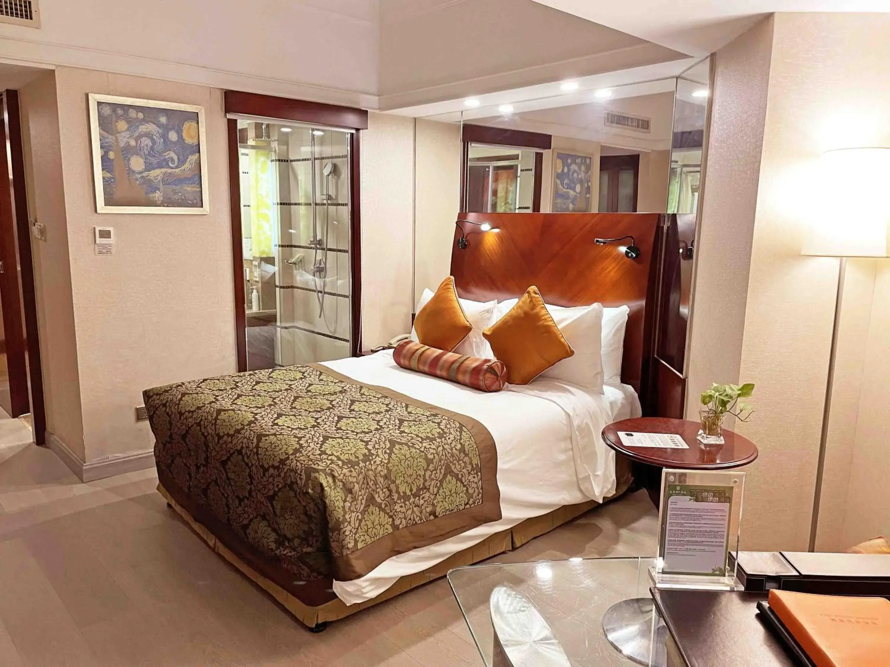 Standard Double Room in Merry Hotel Shanghai (Former Rendezvous Merry Hotel Shanghai) Standard Double Room in Merry Hotel Shanghai (Former Rendezvous Merry Hotel Shanghai)