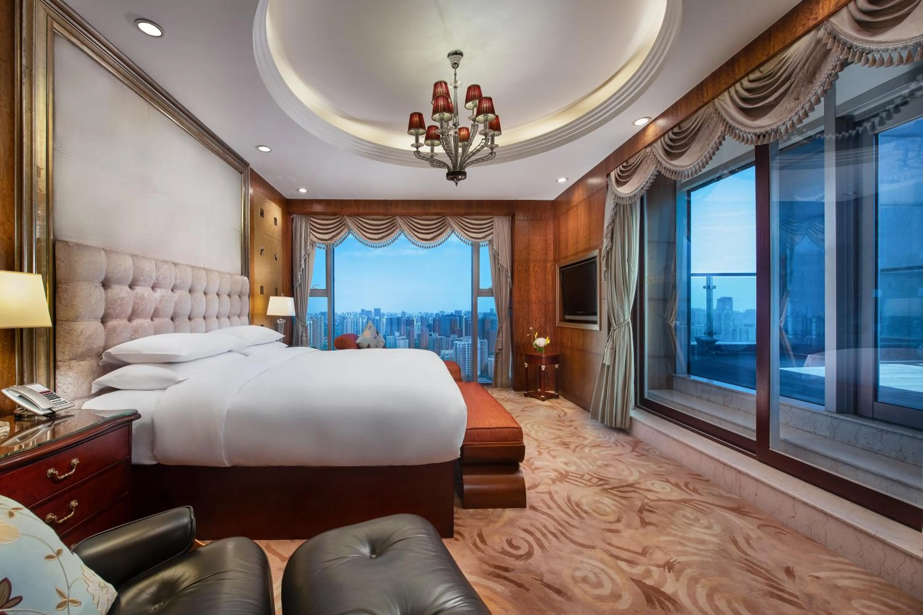 Photo of the whole room, Bed in Crowne Plaza Beijing Sun Palace, an IHG Hotel