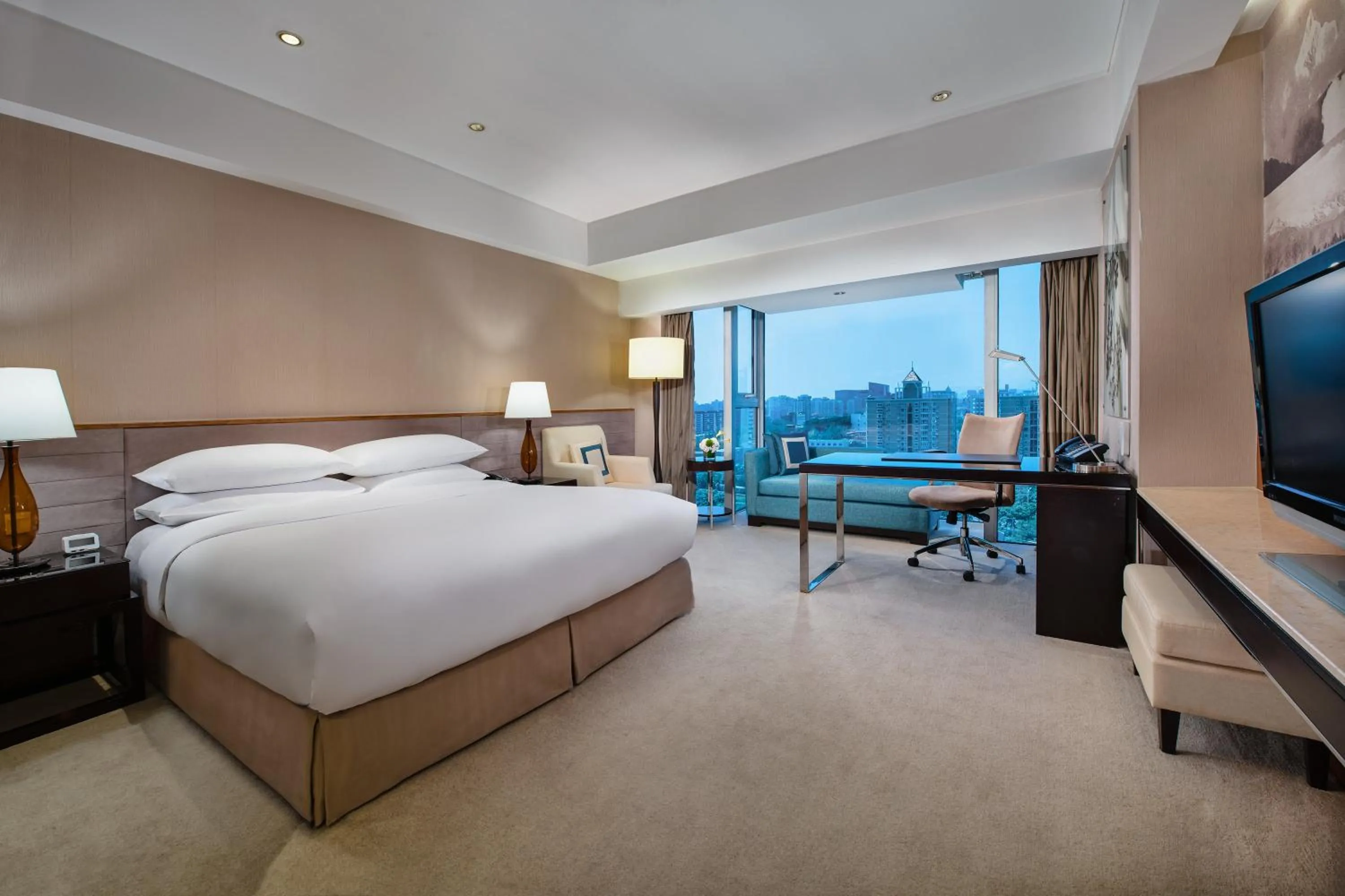 Photo of the whole room, Bed in Crowne Plaza Beijing Sun Palace, an IHG Hotel