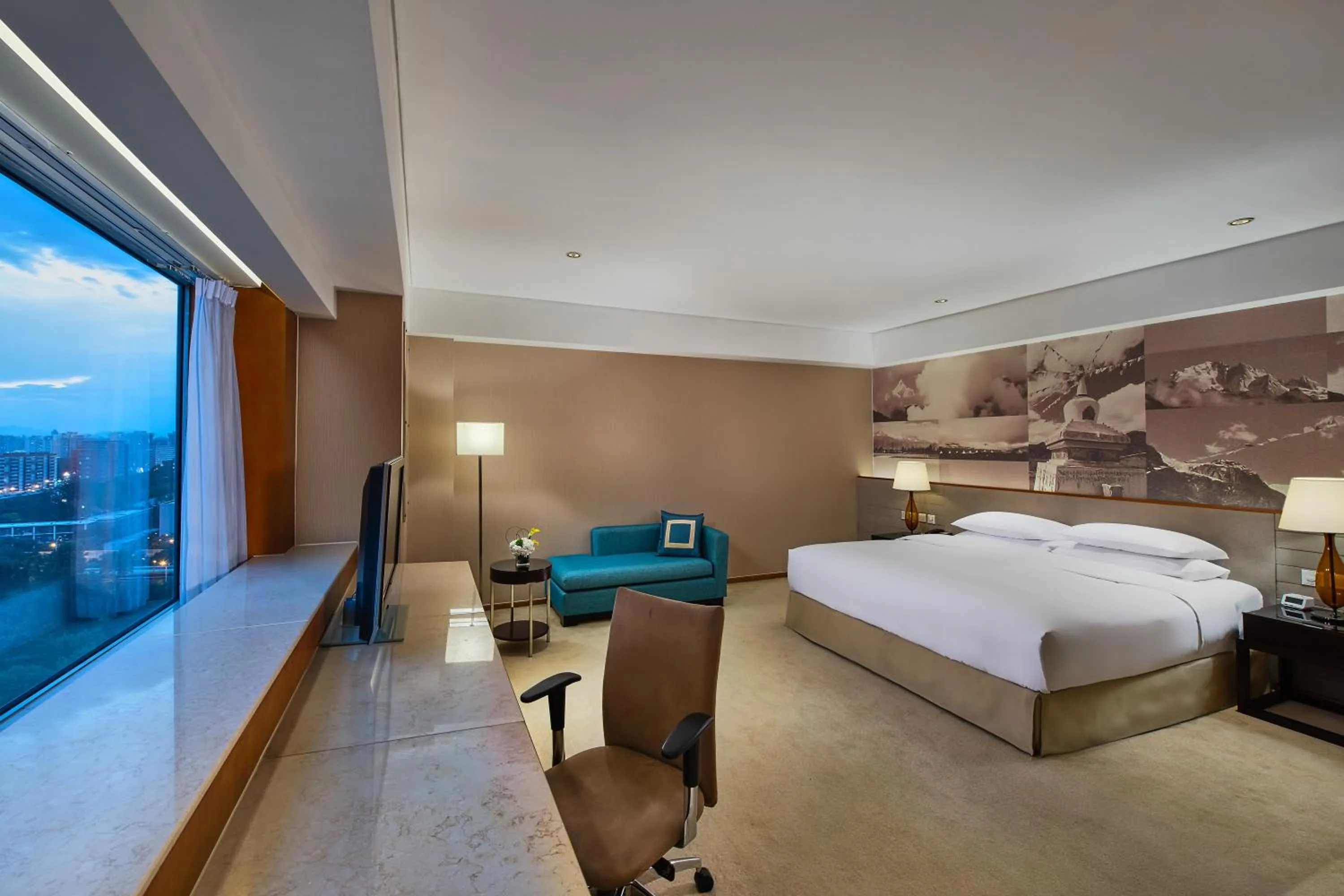 Photo of the whole room, Bed in Crowne Plaza Beijing Sun Palace, an IHG Hotel