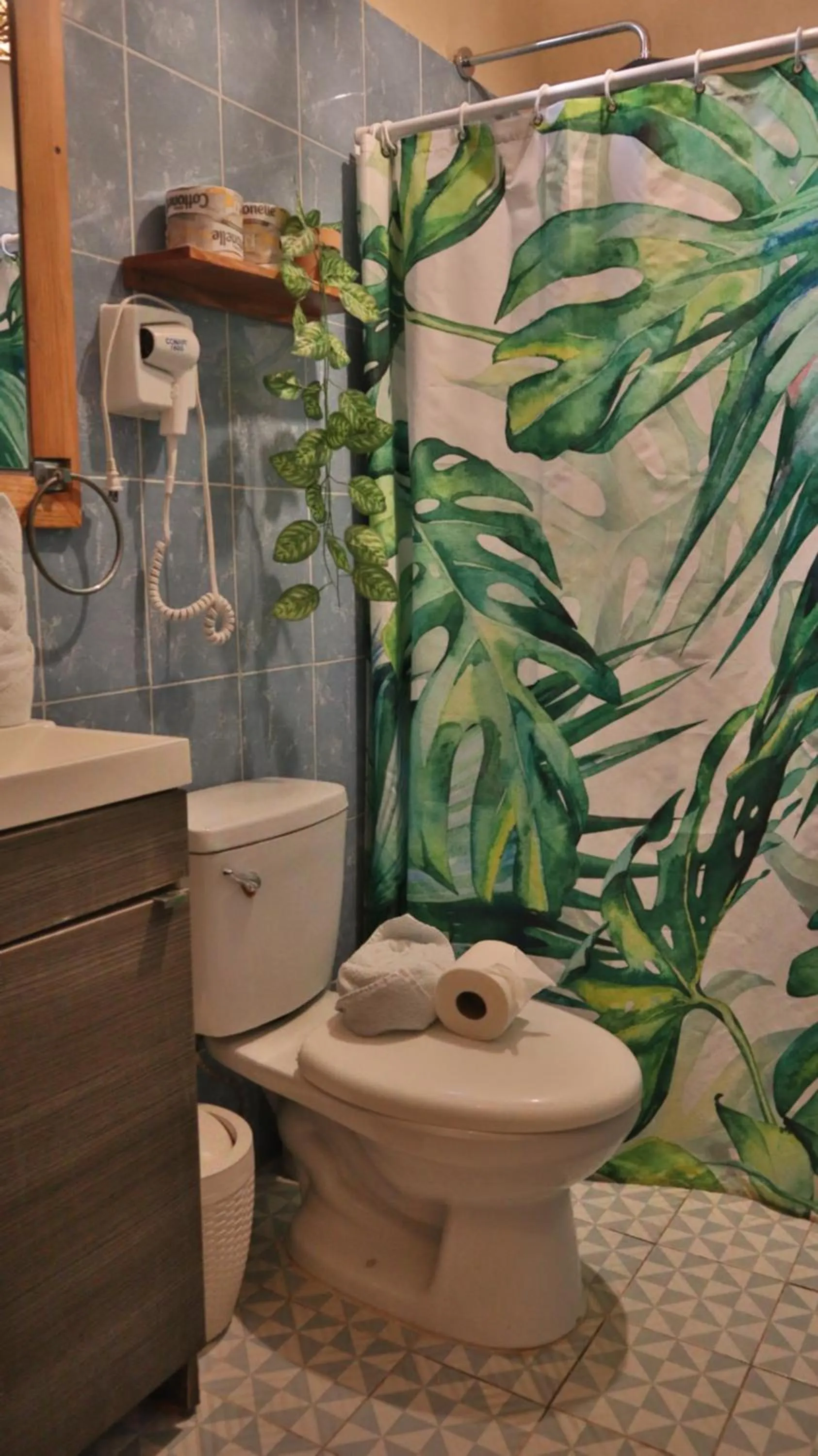 Shower in Hotel Sur Bacalar