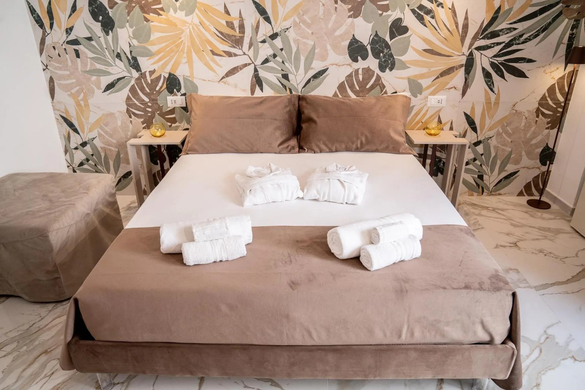 Bedroom, Bed in La Bella Ostuni Suites