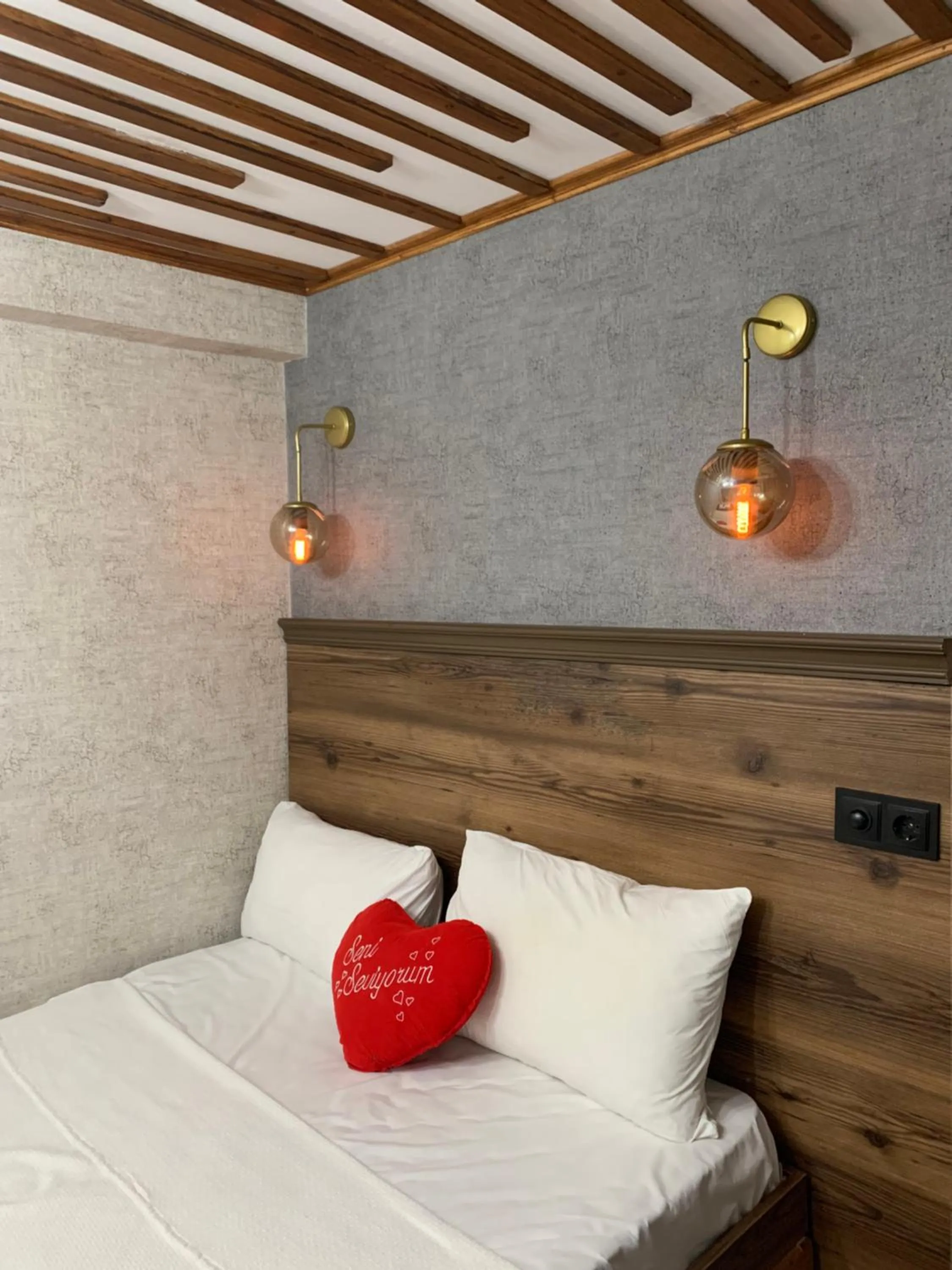 Bed in Valeria House