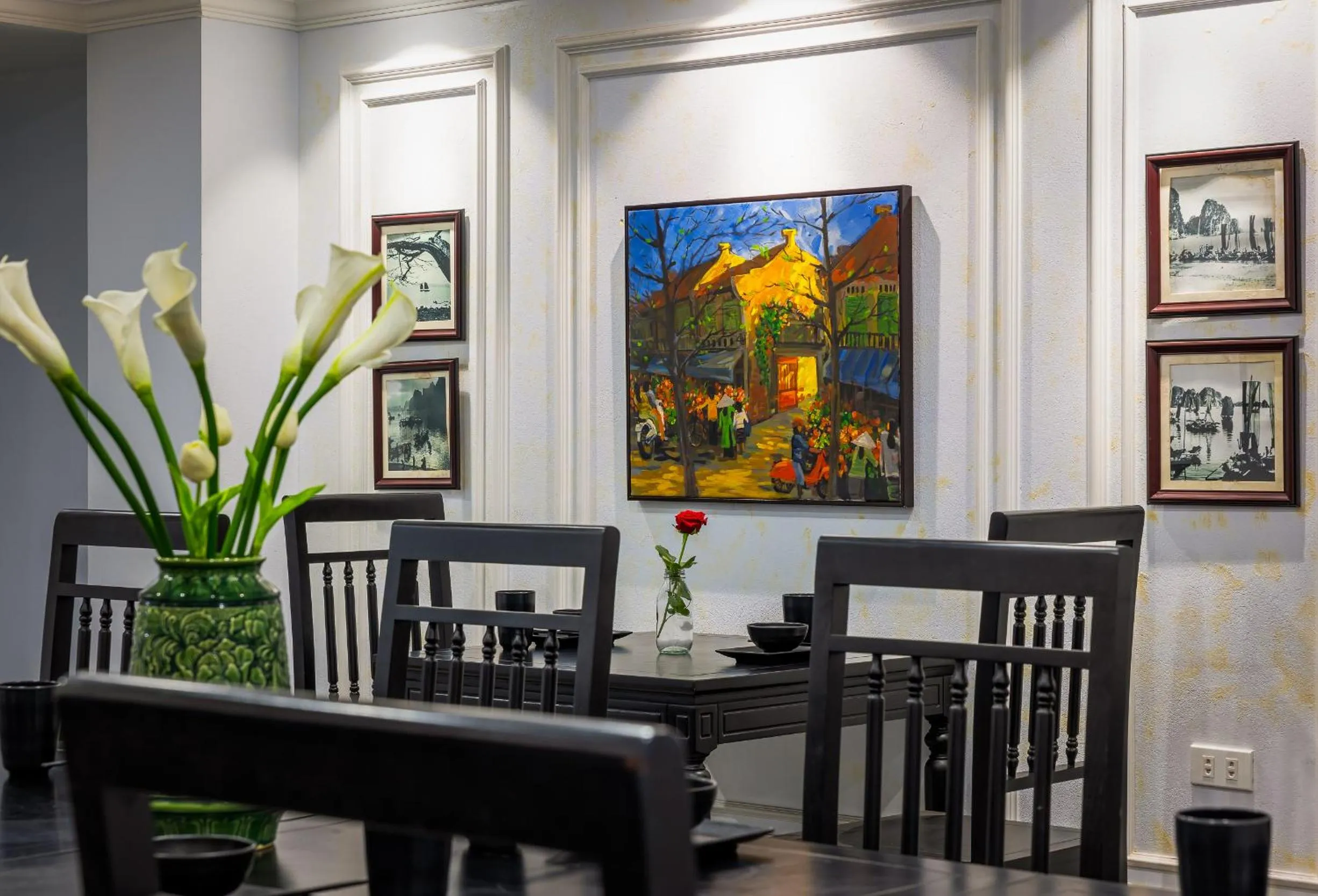 Restaurant/places to eat in Paddy Hotel