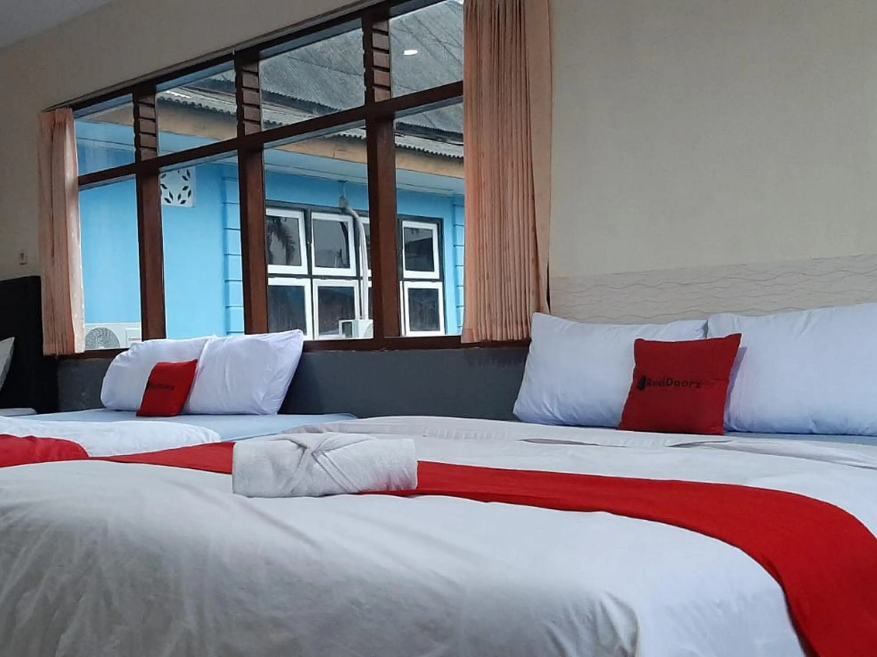 Bed in RedDoorz At Hotel Pakem Sari Kaliurang