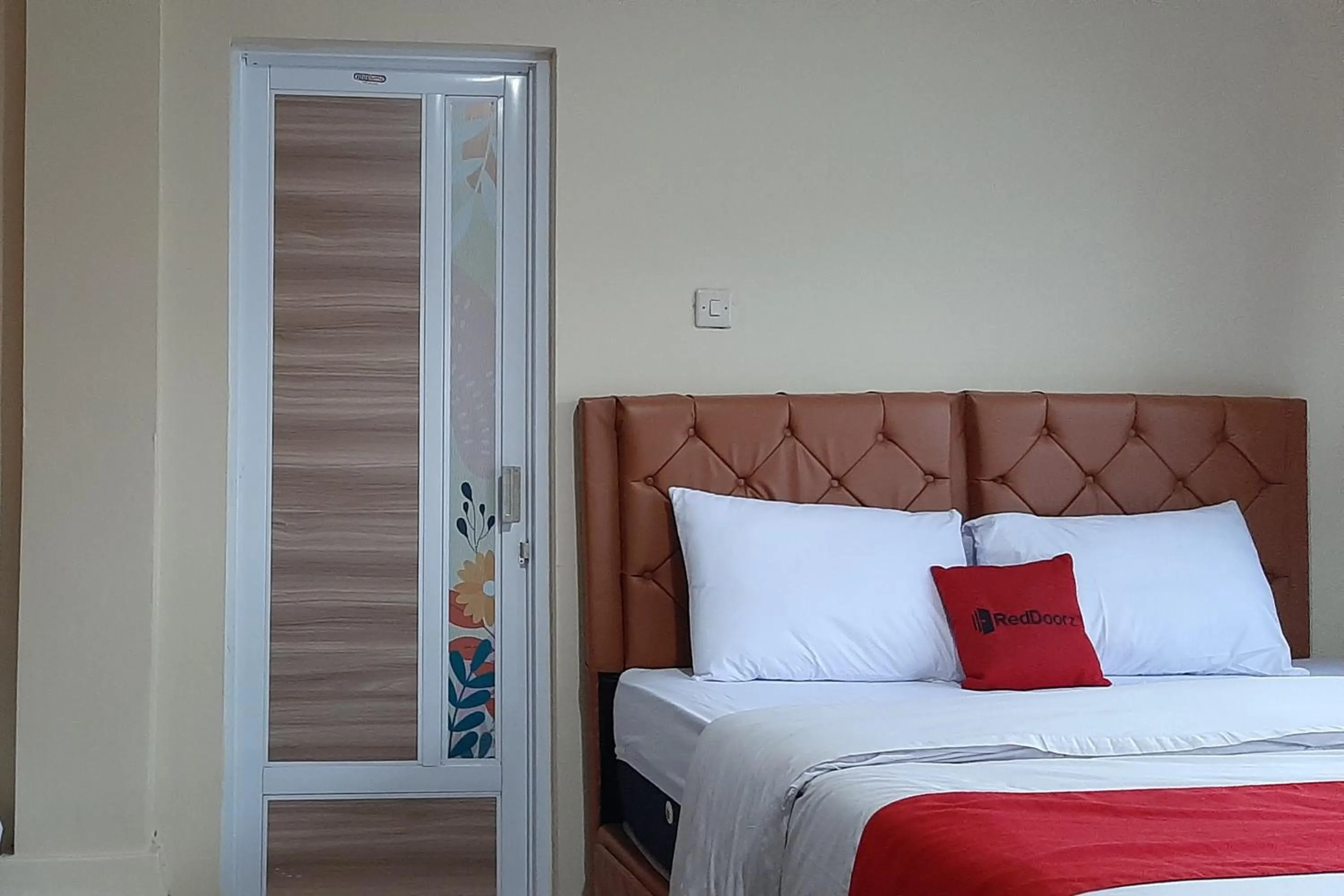 Bed in RedDoorz At Hotel Pakem Sari Kaliurang