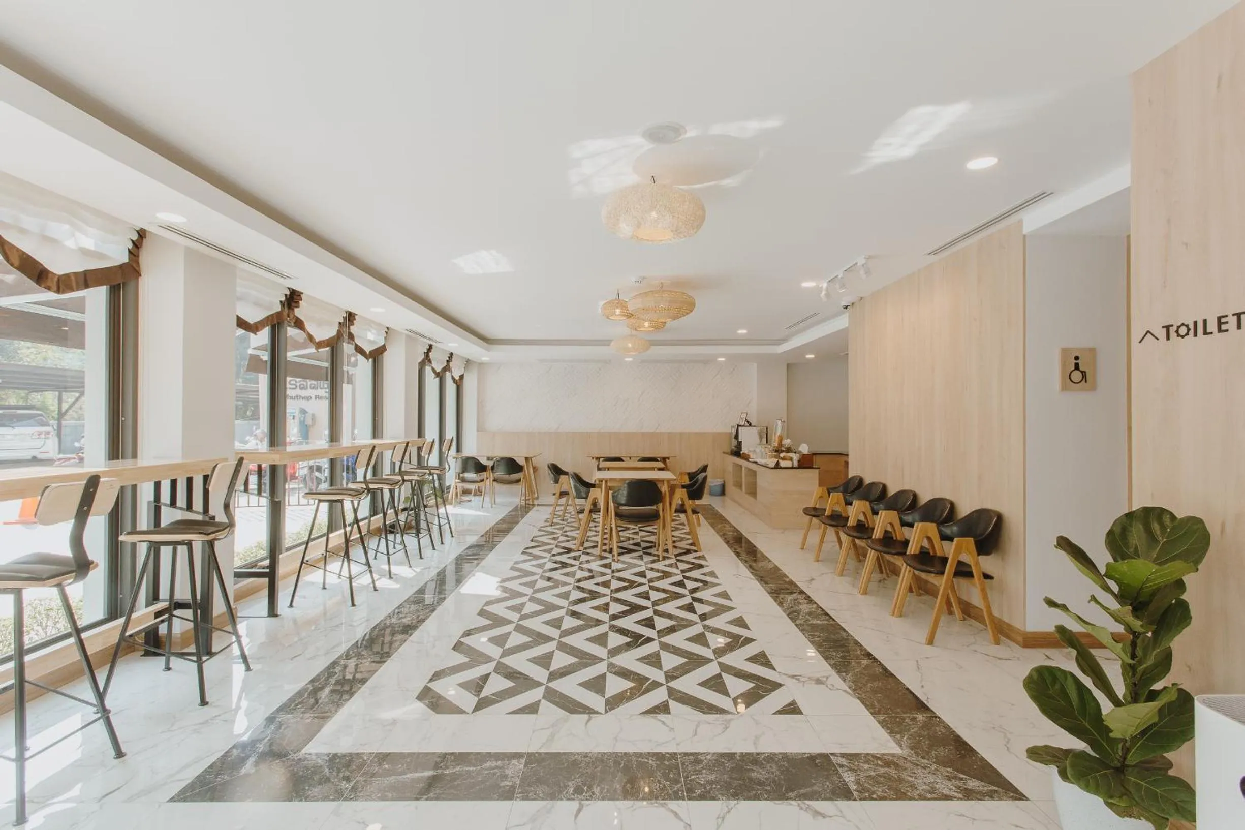 Restaurant/places to eat in Poodson Hotel Chiangmai