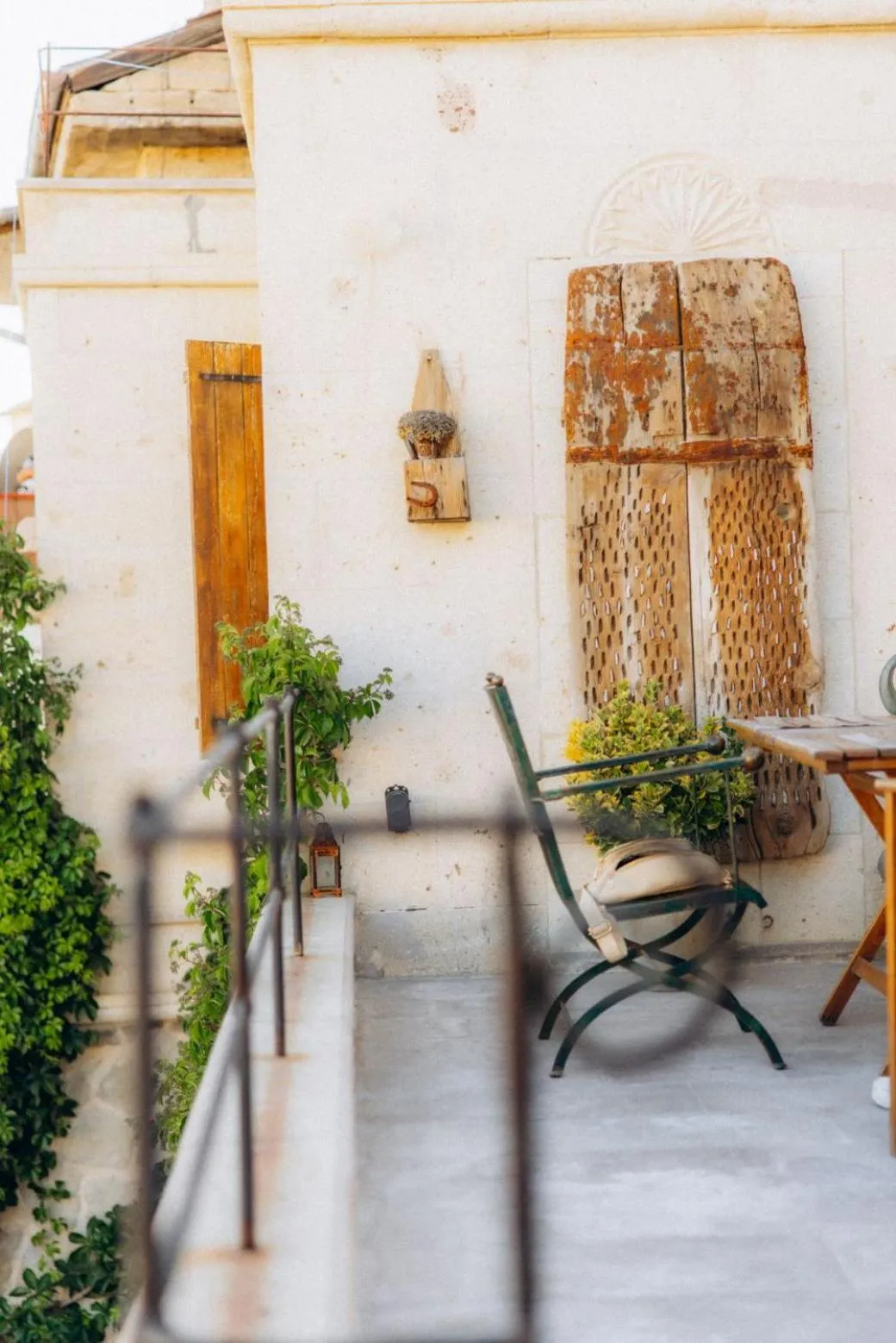 Patio in Doda Artisanal Cave Hotel 14 Plus