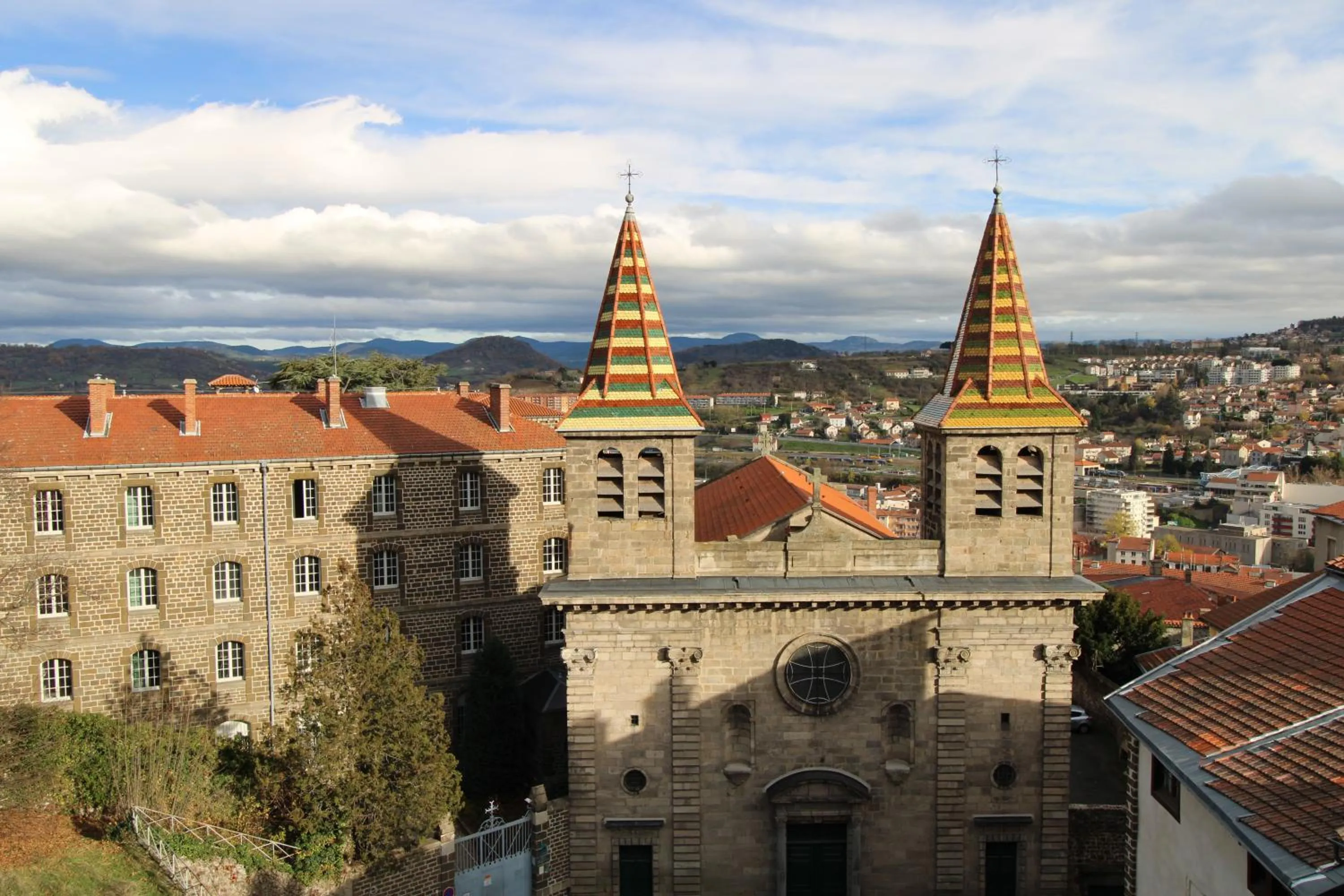 Nearby landmark in Les Cimes du Puy-en-Velay