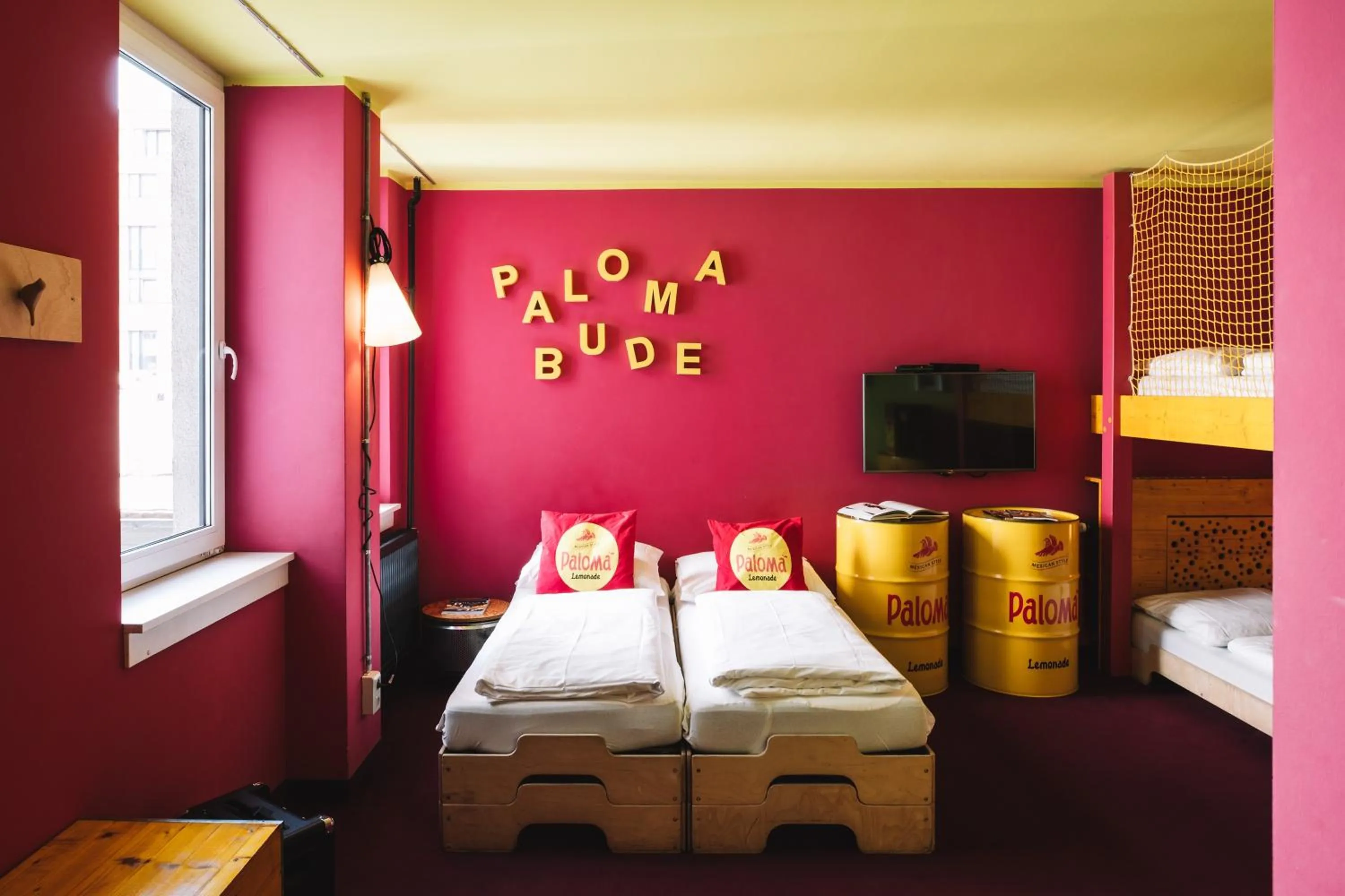 Photo of the whole room, Bed in Superbude Hamburg St Georg