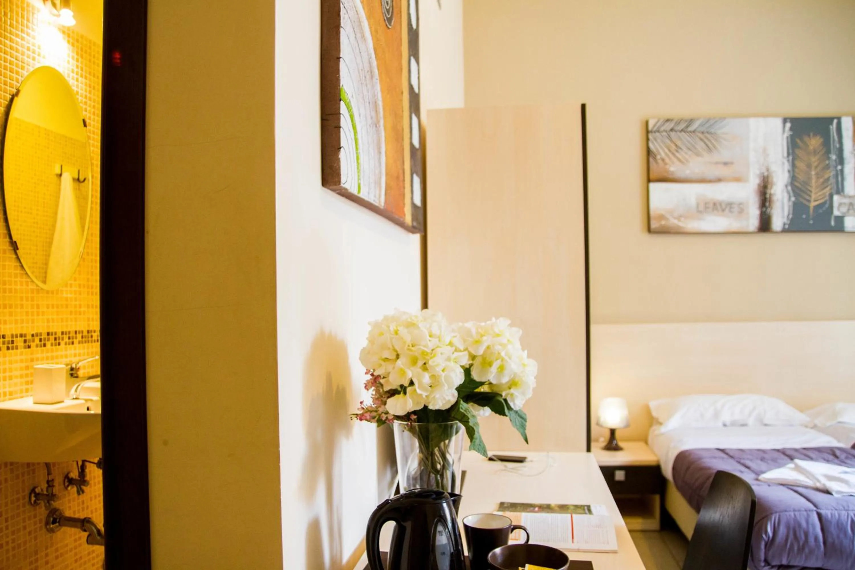 Bedroom, Bed in Mosaic Central Guest House