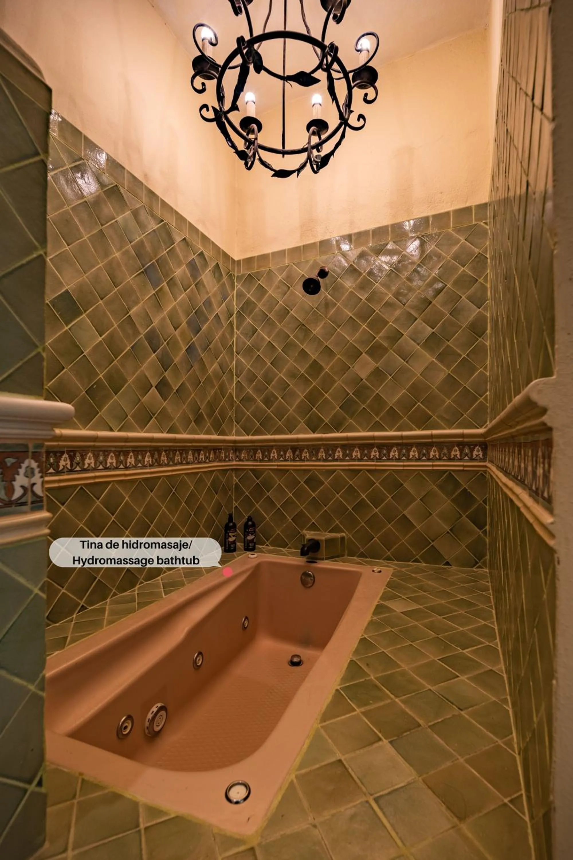 Hot Tub in Casa Las Palmas, San Miguel de Allende