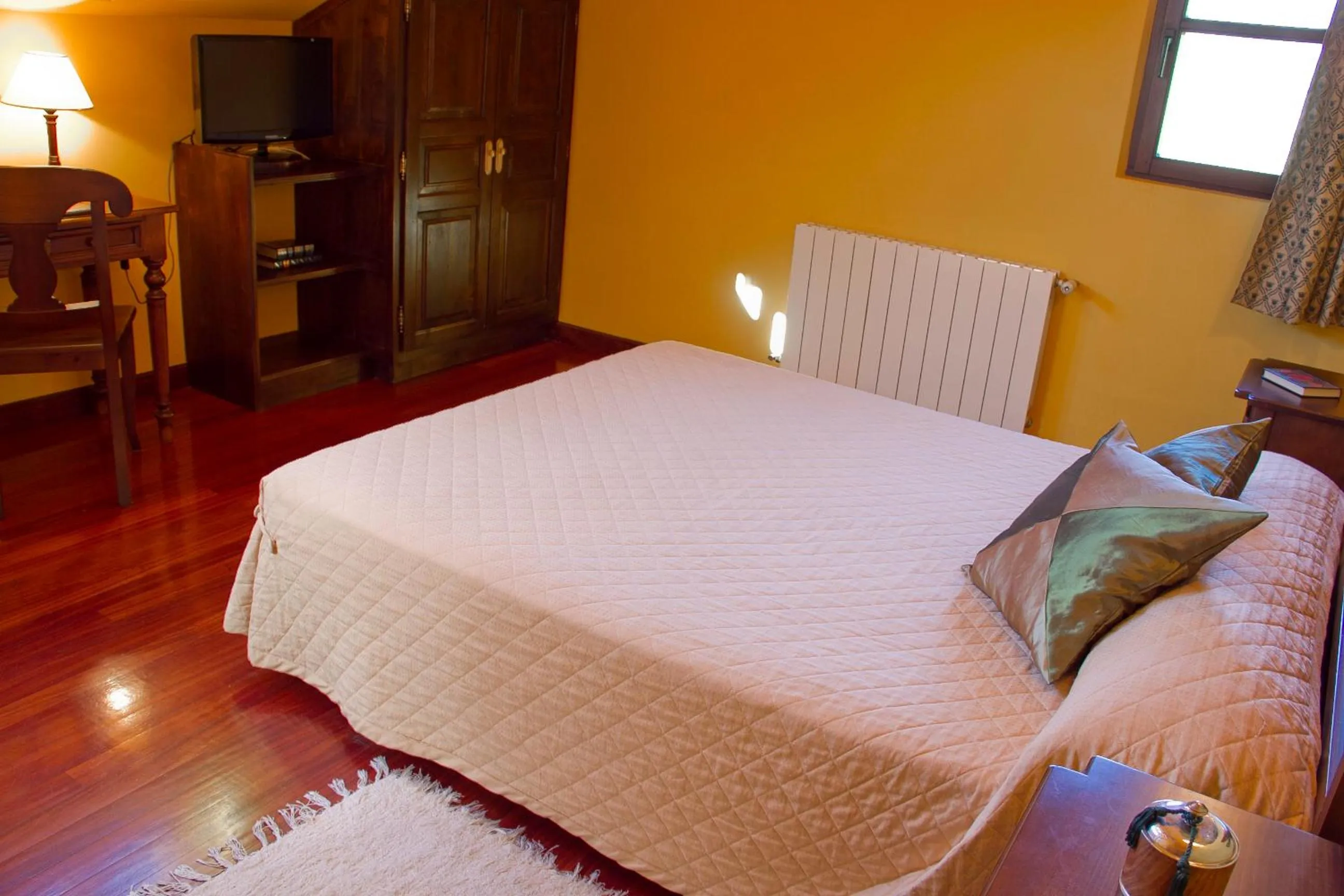 Decorative detail, Bed in Haras Aritza