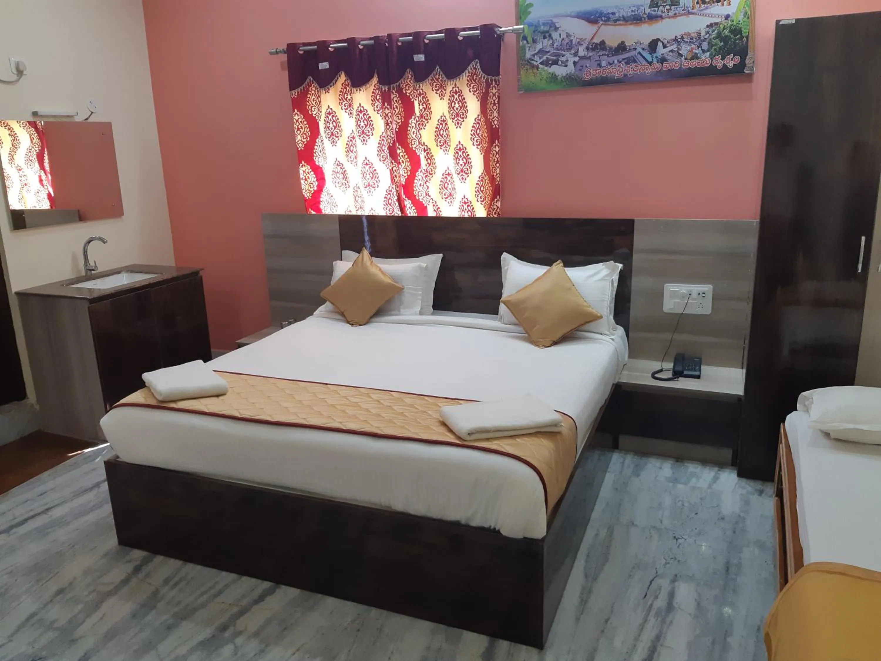 Photo of the whole room, Bed in Devansh Bhanu Residency DBR
