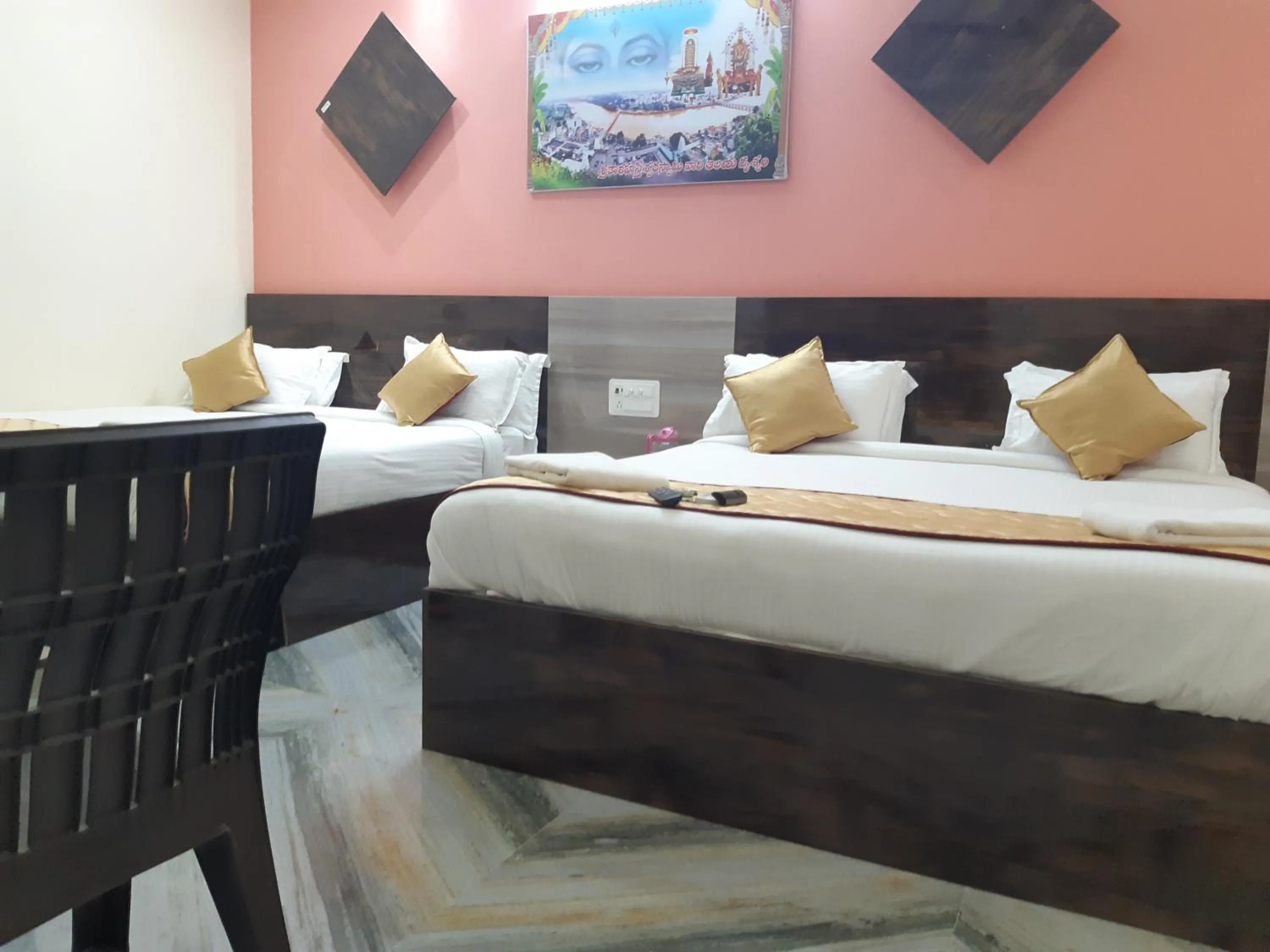 Photo of the whole room, Bed in Devansh Bhanu Residency DBR